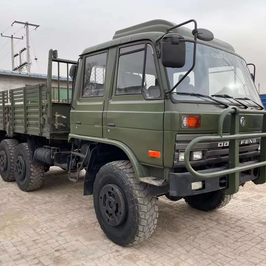 Высокомощный внедорожник Dongfeng 6x6 6WD Cummins двигатель первого класса грузовой автомобиль с палаткой и съемными сиденьями для транспортировки