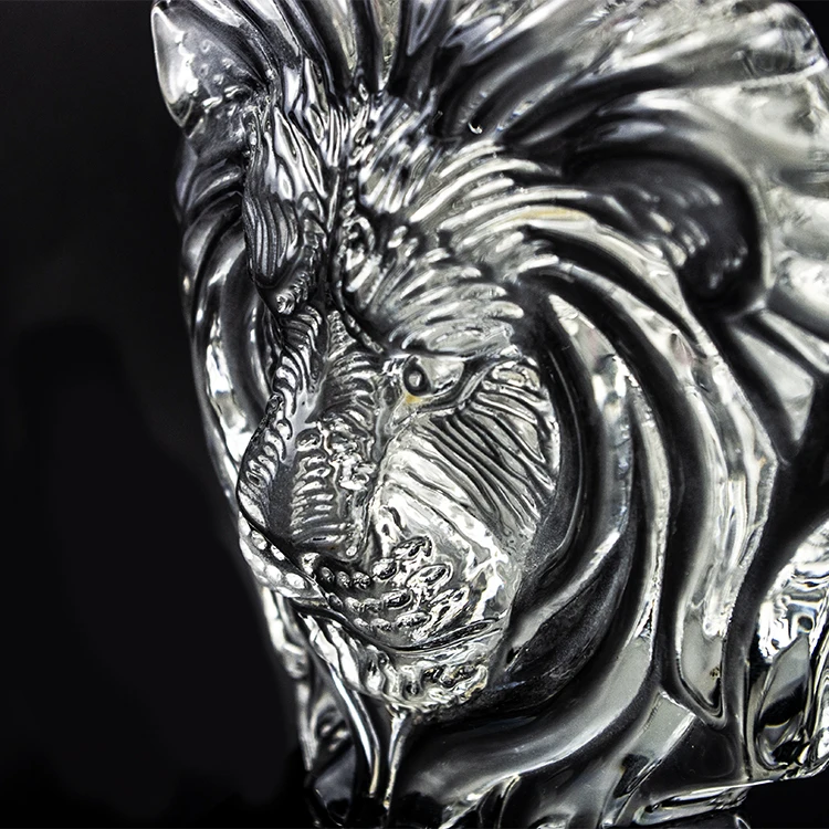 NEW design 3D laser engraved clear animal art craft crystal lion head with black base K9 crystal lion trophy award for souvenirs