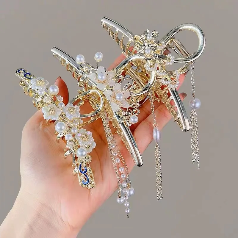 Fashion Head Ornament Back Head Hairpin Hair Claw Catch Clips Pearl Butterfly Tassel Shark Clip