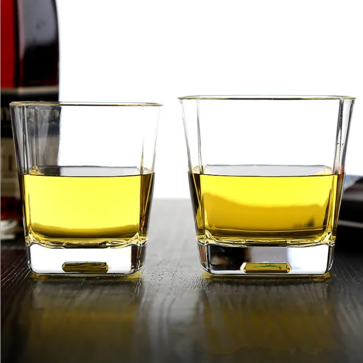 Promotional crystal cut whiskey glass machine made etched whiskey glass ice whiskey glass with color base