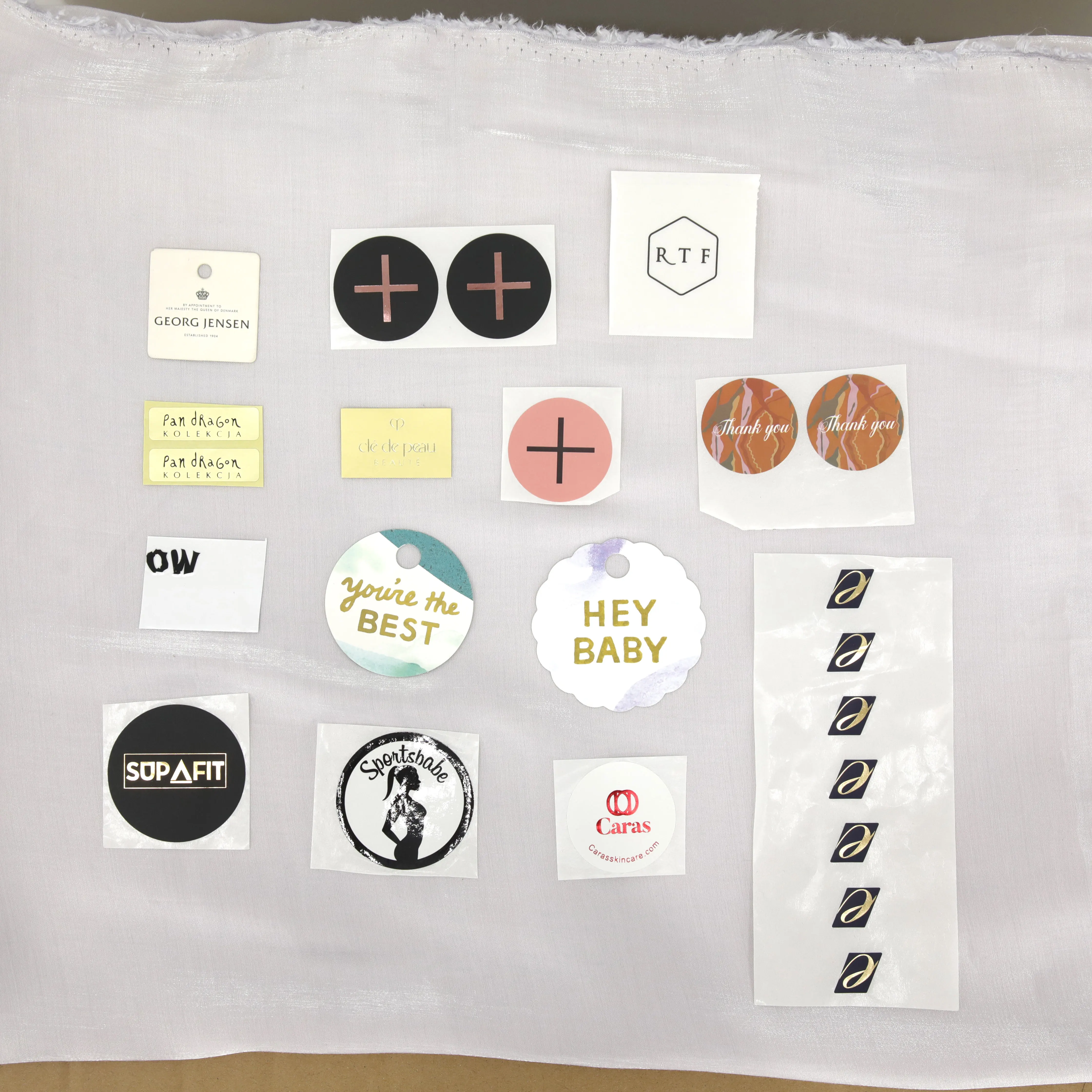 Custom Logo Sticker, Custom Printed Roll Plastic Waterproof Synthetic Paper Adhesive Round Circle Brand Logo Sticker