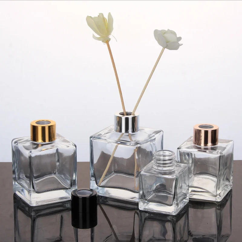 Custom Empty Glass Aromatherapy Reed Diffusion Bottle with Rattan Flowers Improve Air Custom Aromatherapy Glass Bottle Label