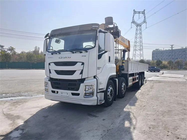 ISUZU 8x4 Truck Mounted Crane 14 Ton Telescopic Knuckle Boom Crane Truck for Sale