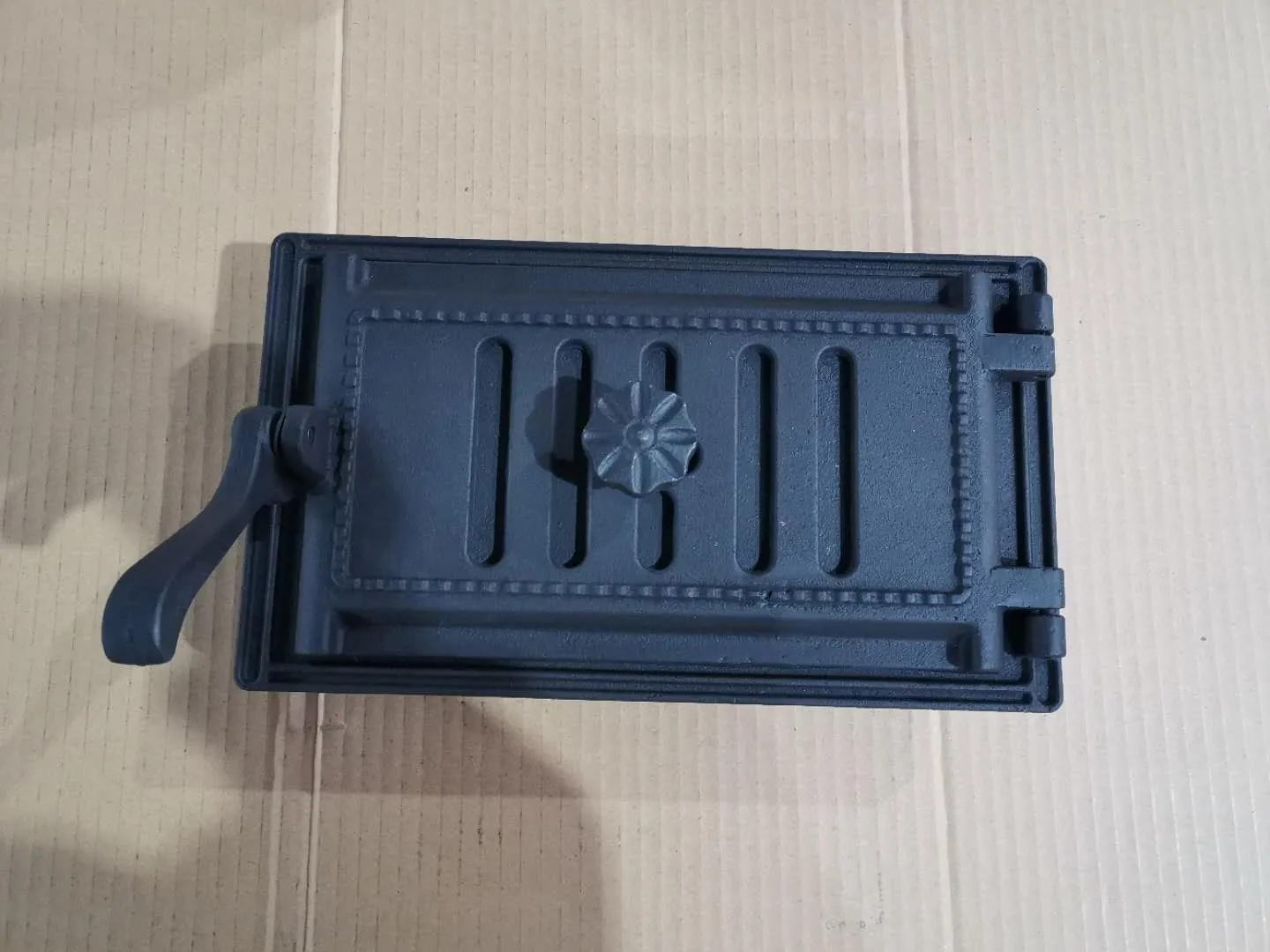Black paint fireplace ash box door with cast iron material