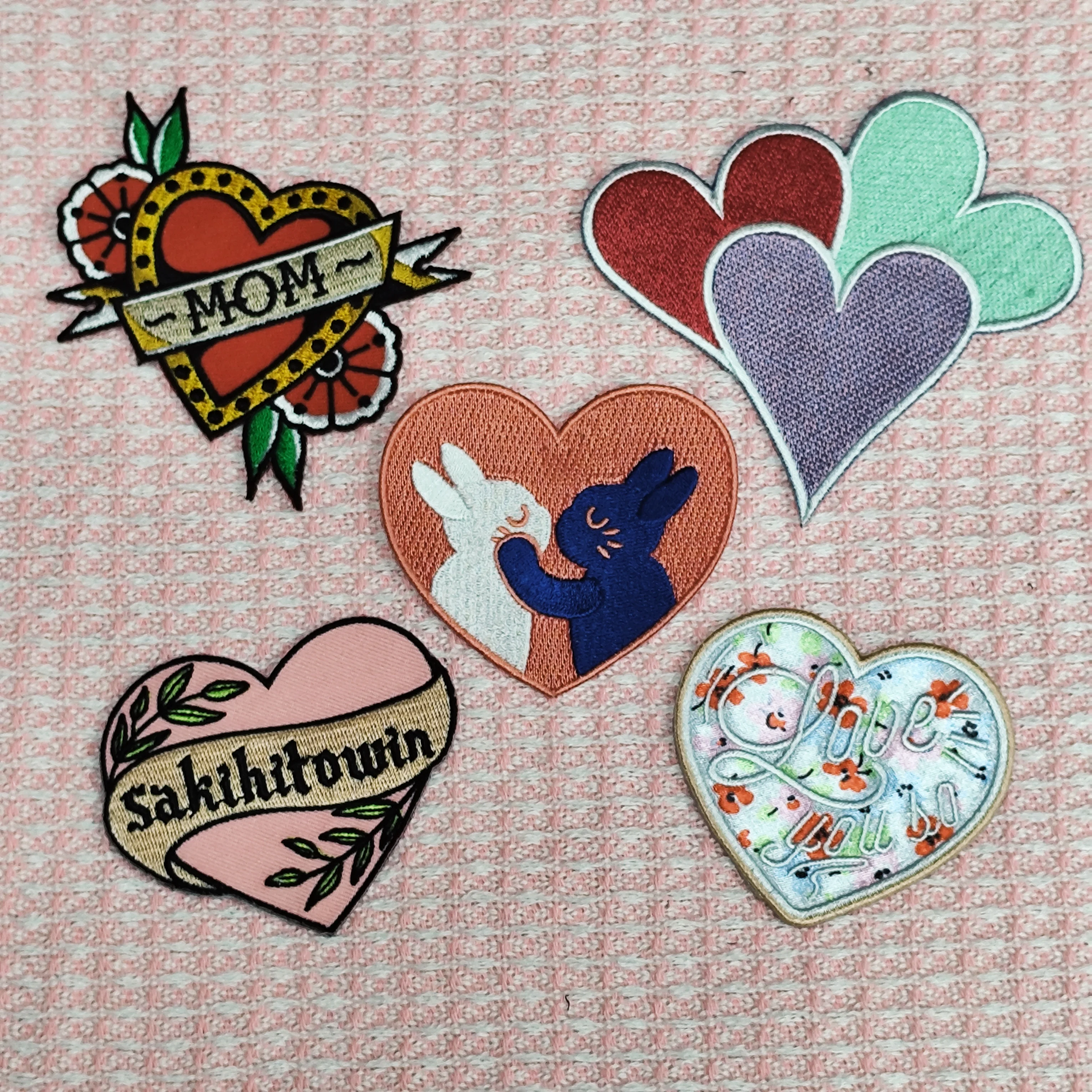Customize Your Own Design Embroidered Patch Embroidery Badge Sew On Iron On Backing Heart Shape Custom Embroidery Patch