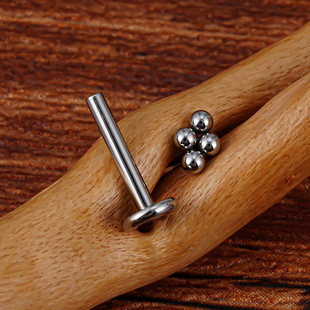 Right Grand ASTM F136 Titanium 16G Mini 4 Bead Cluster Labret Lip Ring Tragus Cartilage Helix Conch Earring Stud Nose Piercing