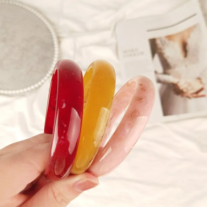 New Clear Big Cheap Resin Bangle Resin Bangle Bracelet for Women