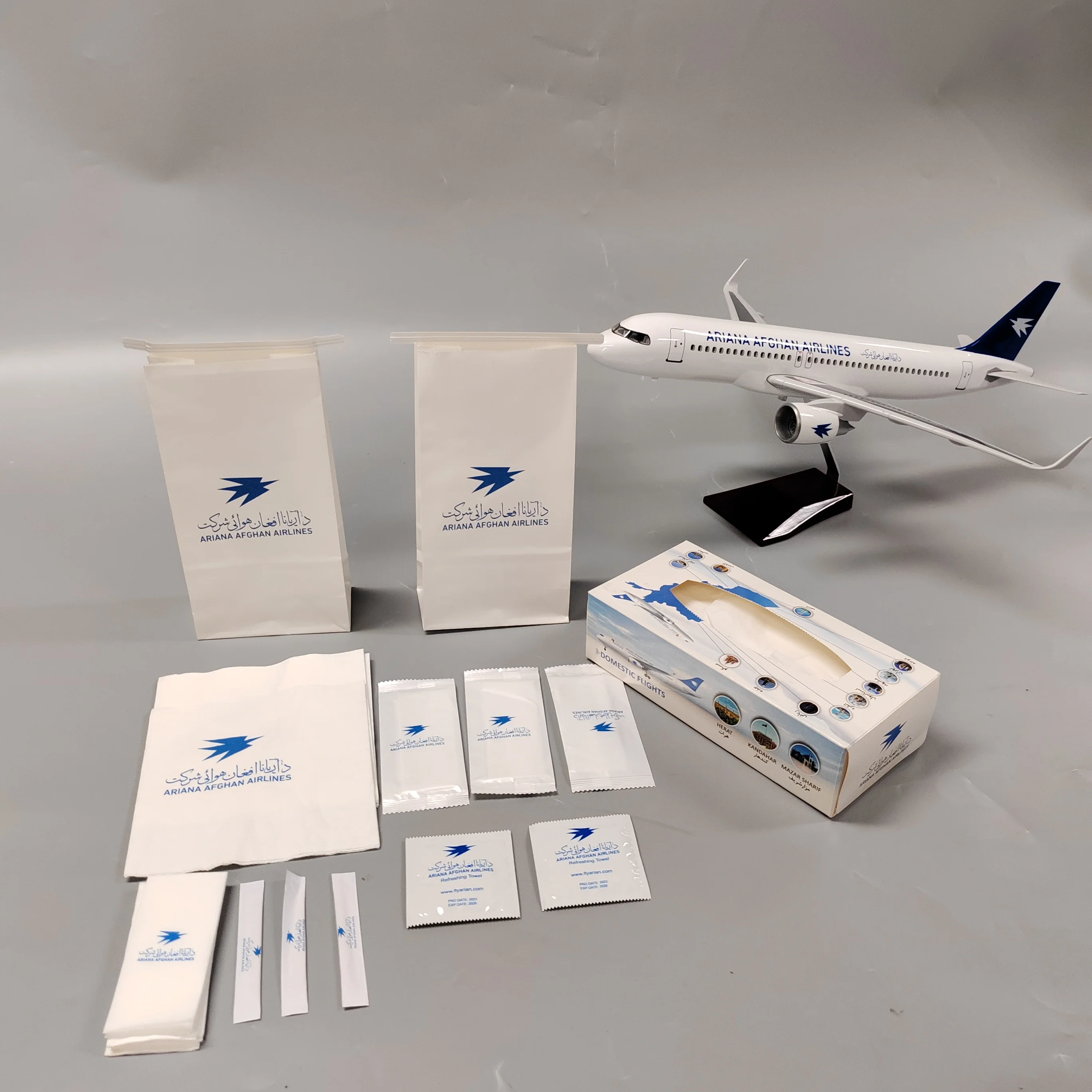 Wholesale Disposable Customized Wedding Dinner Paper Wet Tissue For Hotels Restaurants And Airlines with logo