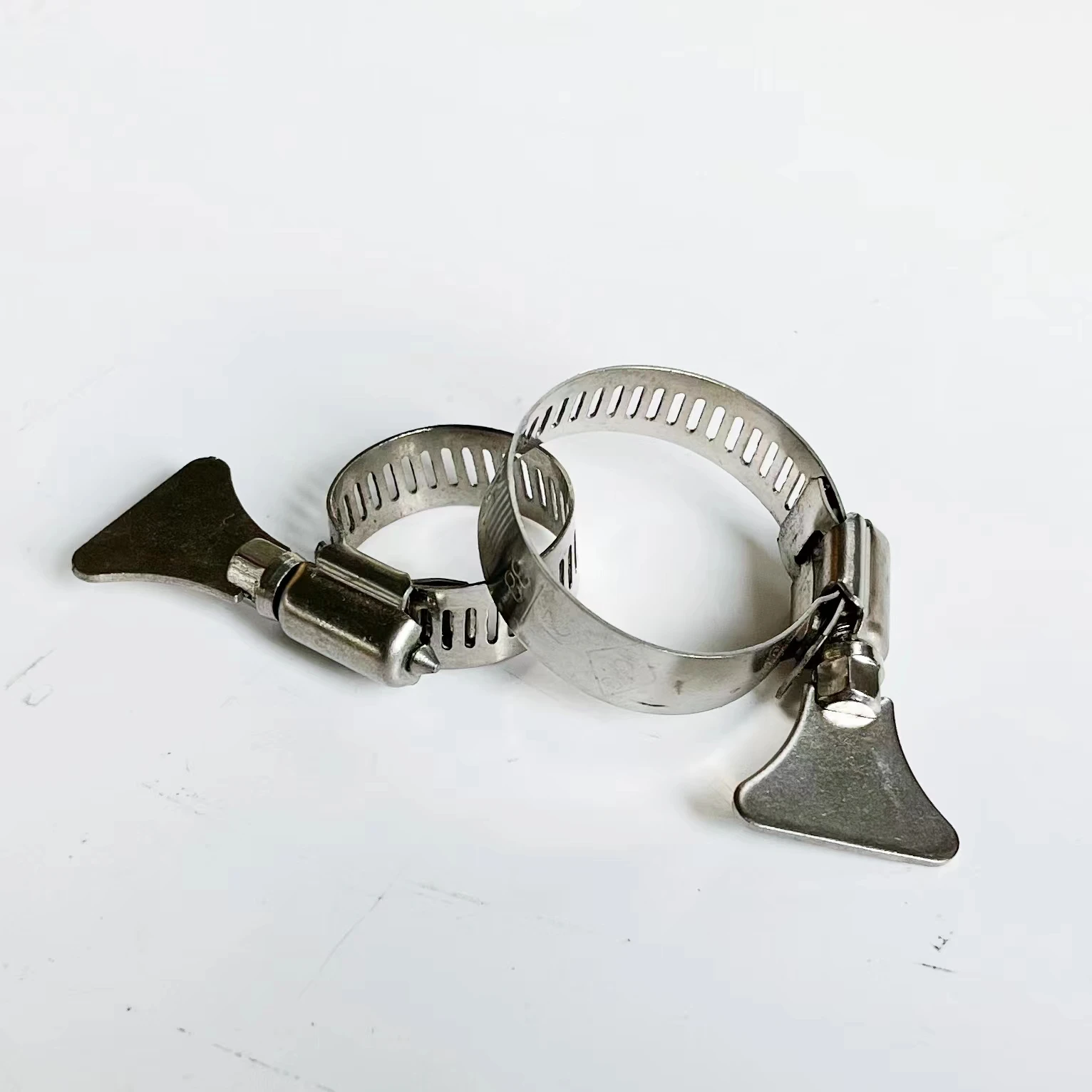 304 stainless steel single ear pipe clamp automobile American hose clamp p-type gas hose clamp