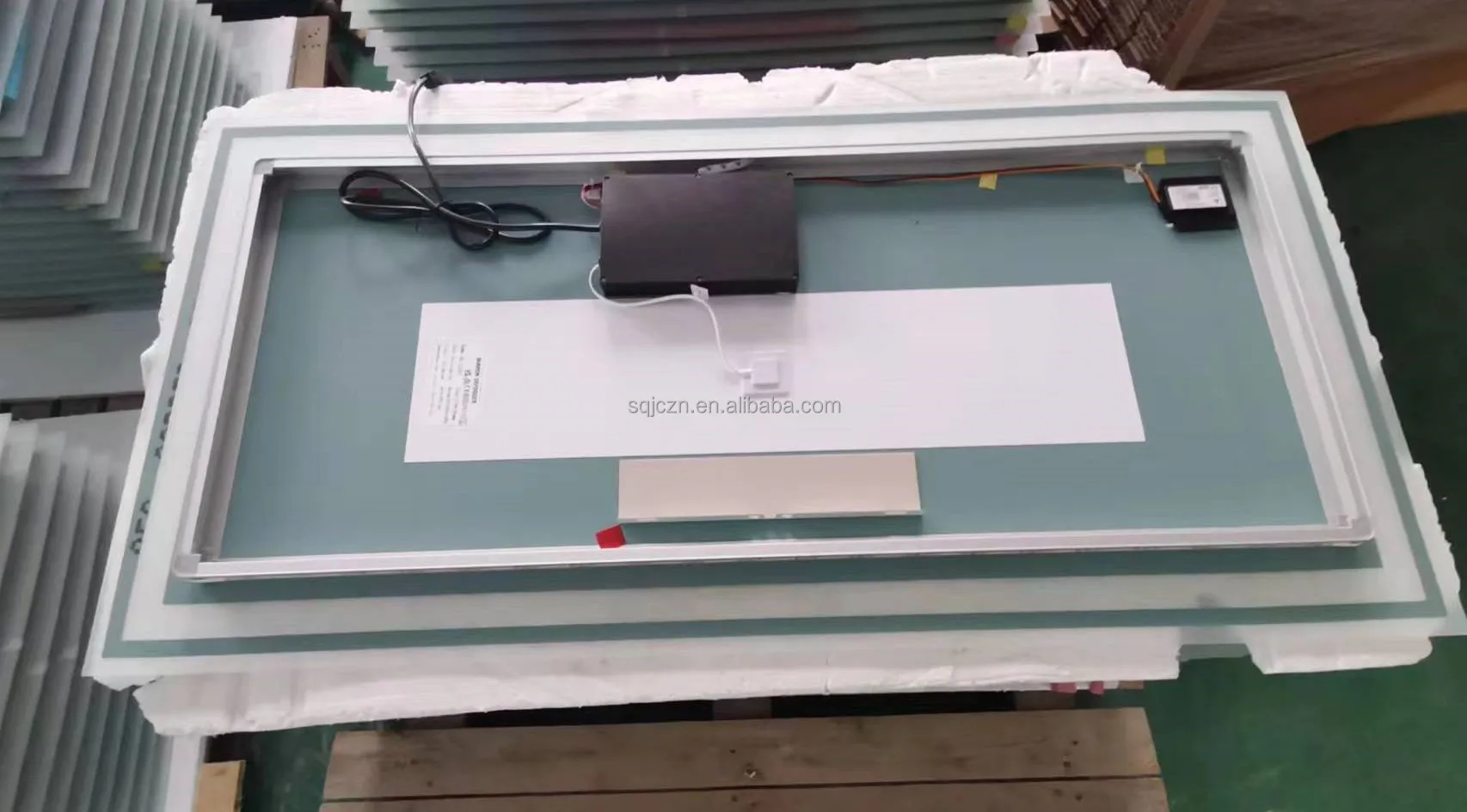 Factory Custom Illuminated LED Bathroom Mirror with Bluetooth Speaker Hand Wave Induction Led Makeup Mirror Anti Fog Waterproof