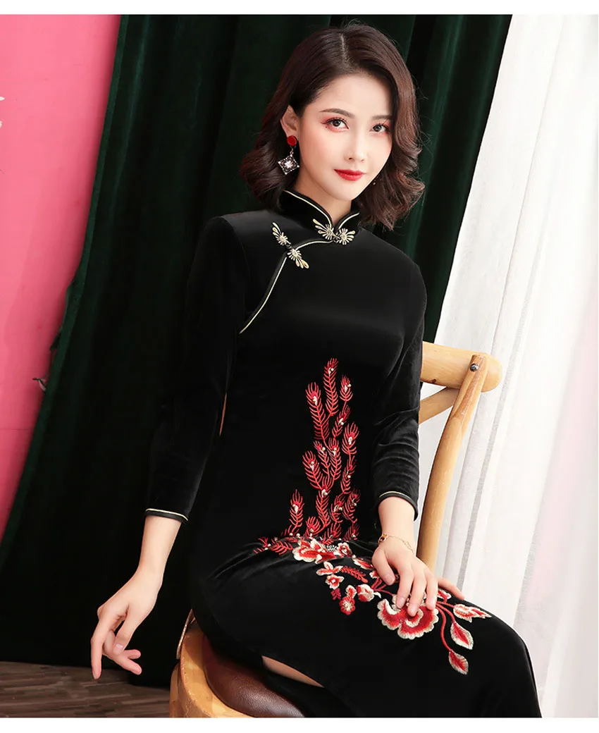 High quality Velvet embroidered beaded long dresses woman lady elegant embroidered womenslim fit daily cheongsam