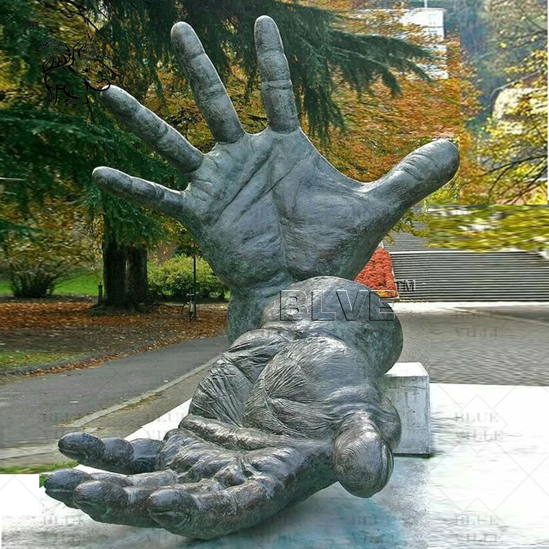 BLVE Large Size Outdoor Decoration Casting Metal Copper Brass Statues Bronze Hand Sculpture For Garden