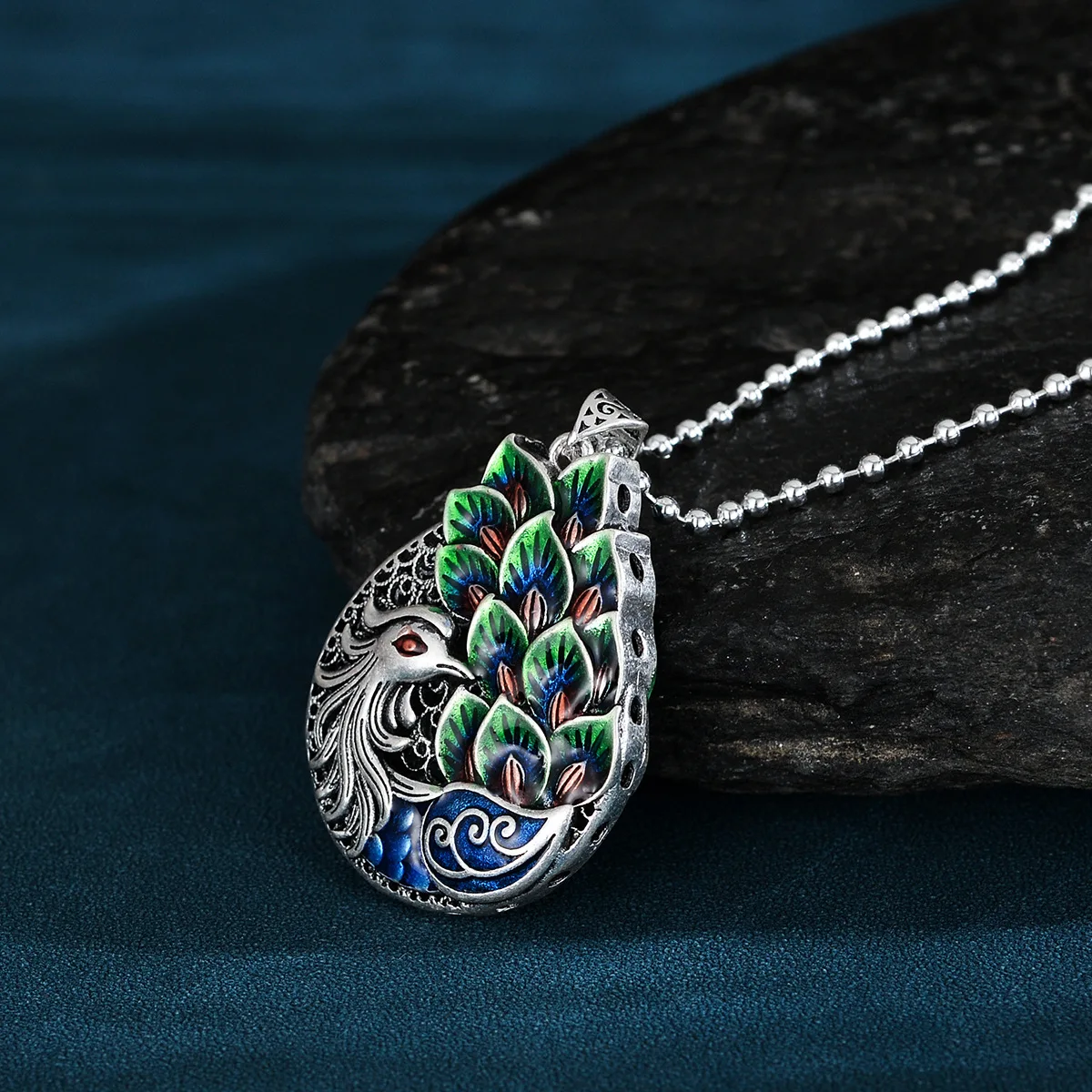 Chinese Style Colorful Phoenix Necklace For Women Ethnic Colorful Enamel Necklaces Vintage Cloisonne Peacock Flaunting Necklace