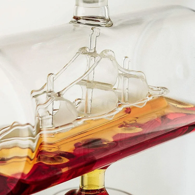 1.0L Ship shaped Decanter set Wine glass bottle set with  frame glass wine decanter