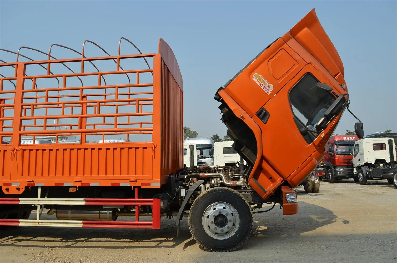 Chenglong M3 4X2 экспресс-транспортировка двигатель Yuchai грузовик морозильник на