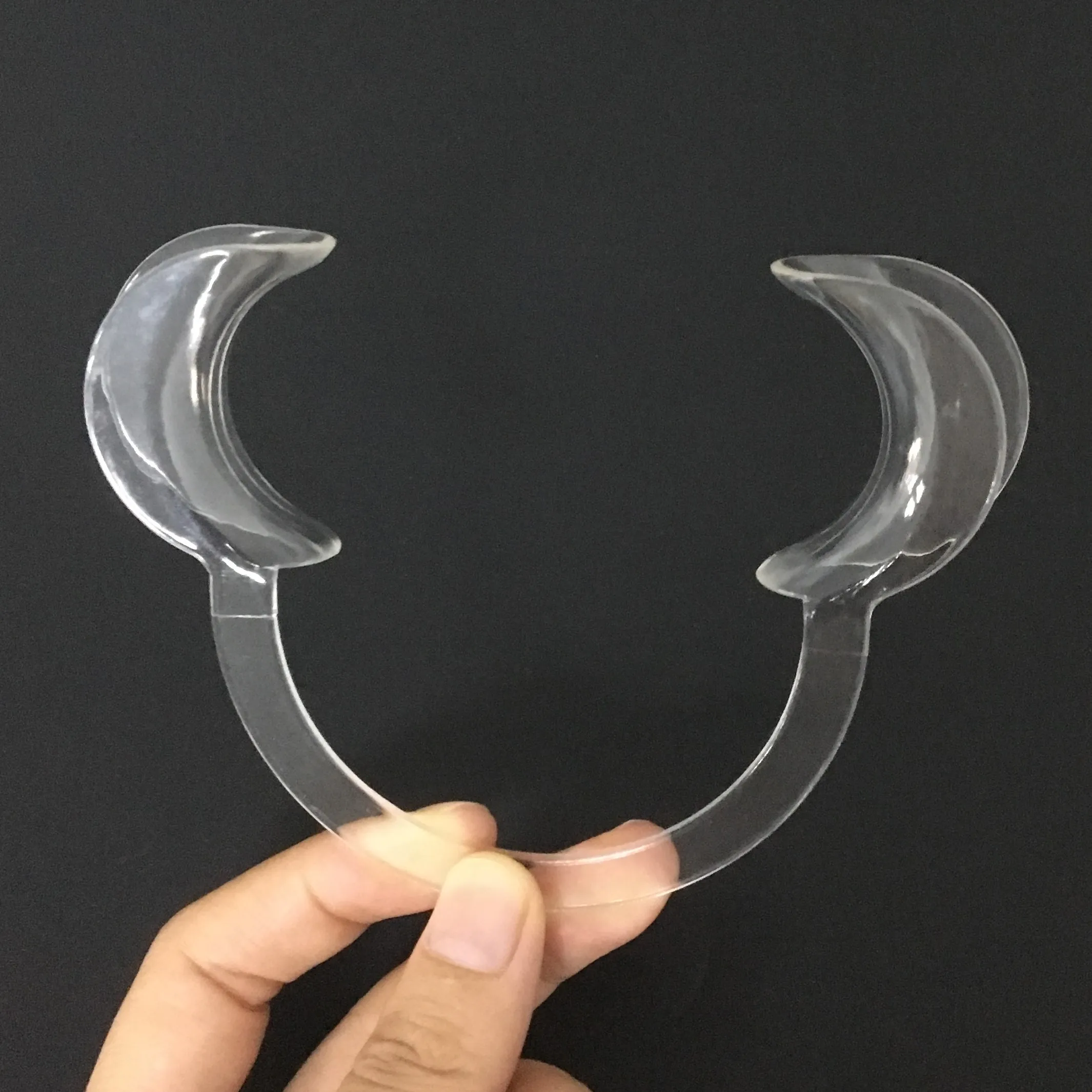 C Shape Lip Mouth Opener Teeth Whitening Cheek Retractor For Dental Bleaching