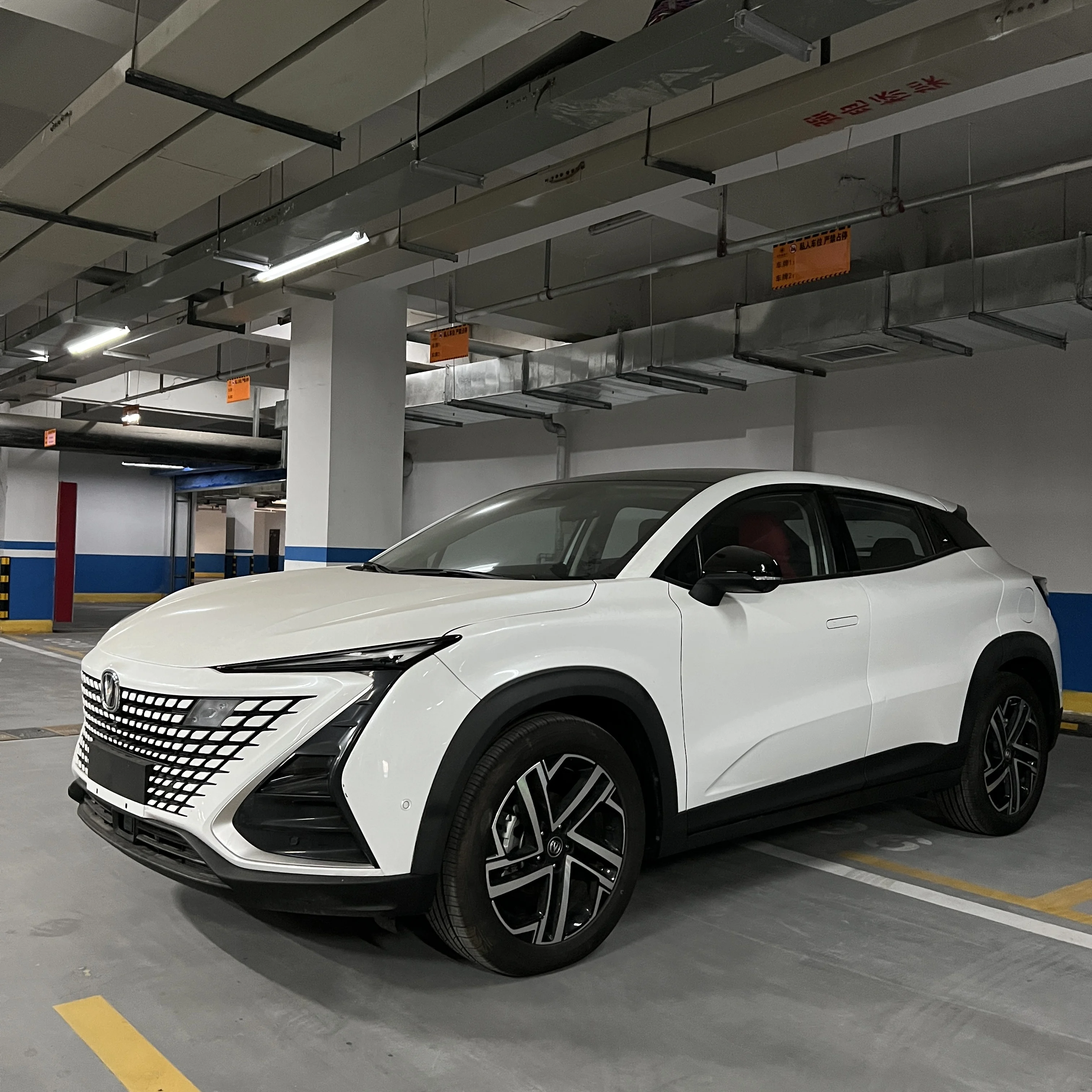 2023 Changan UNI-T China Manufacturer Cheap Adult SUV Cars Left Hand Drive Petrol Car for Sale Used or New in St