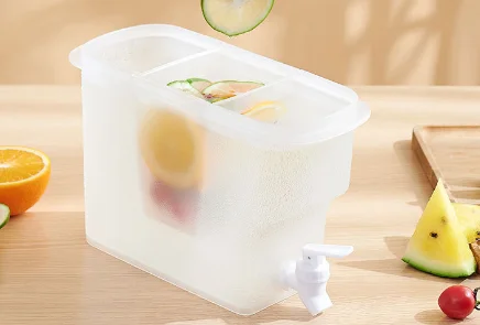3.8 L Plastic faucet refrigerator fruit teapot Ice water bucket fridge storage box drink bottles dispensers