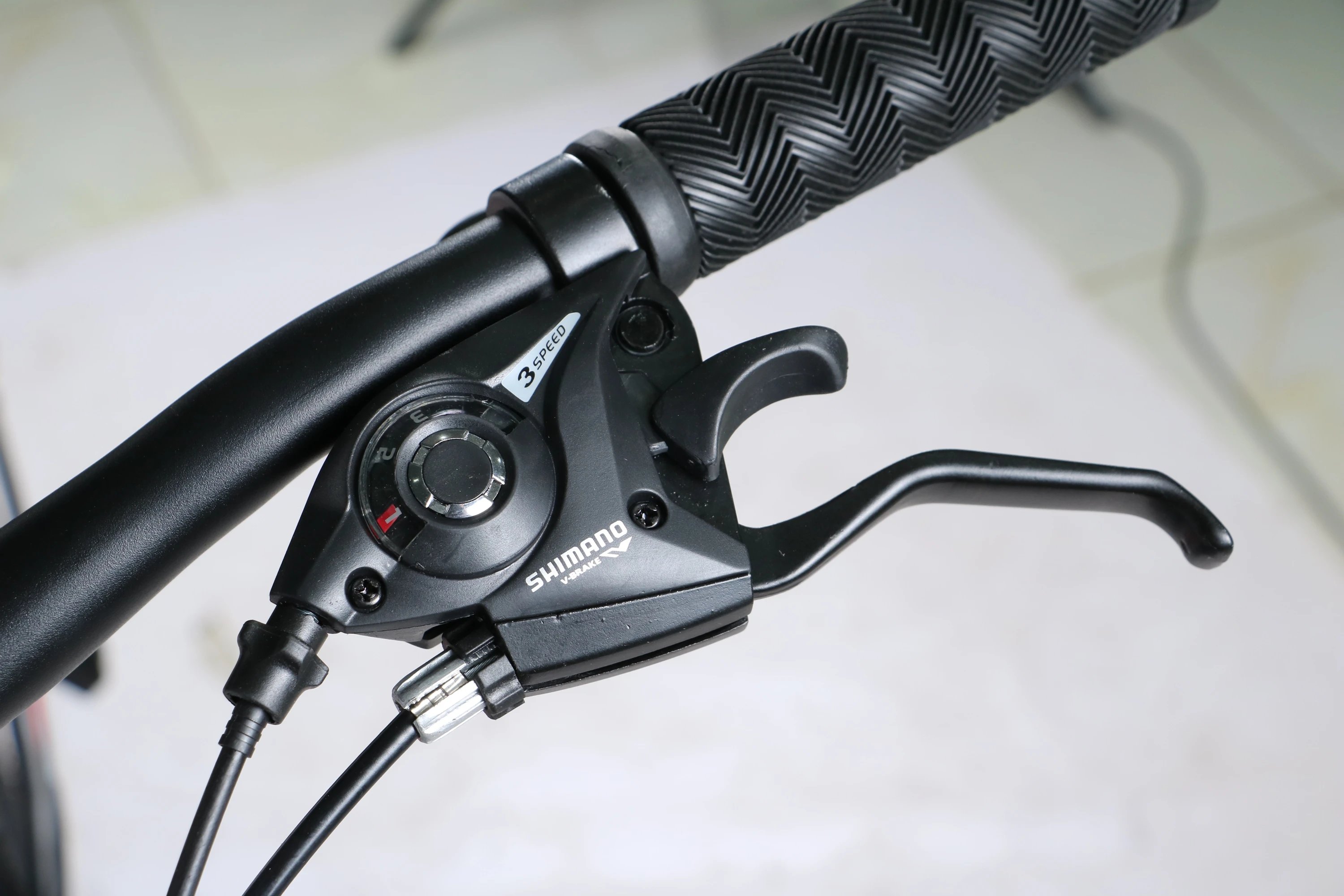 mountain bicycle man riders racing aluminum alloy rim shock absorption fork 26 inch mountain bike