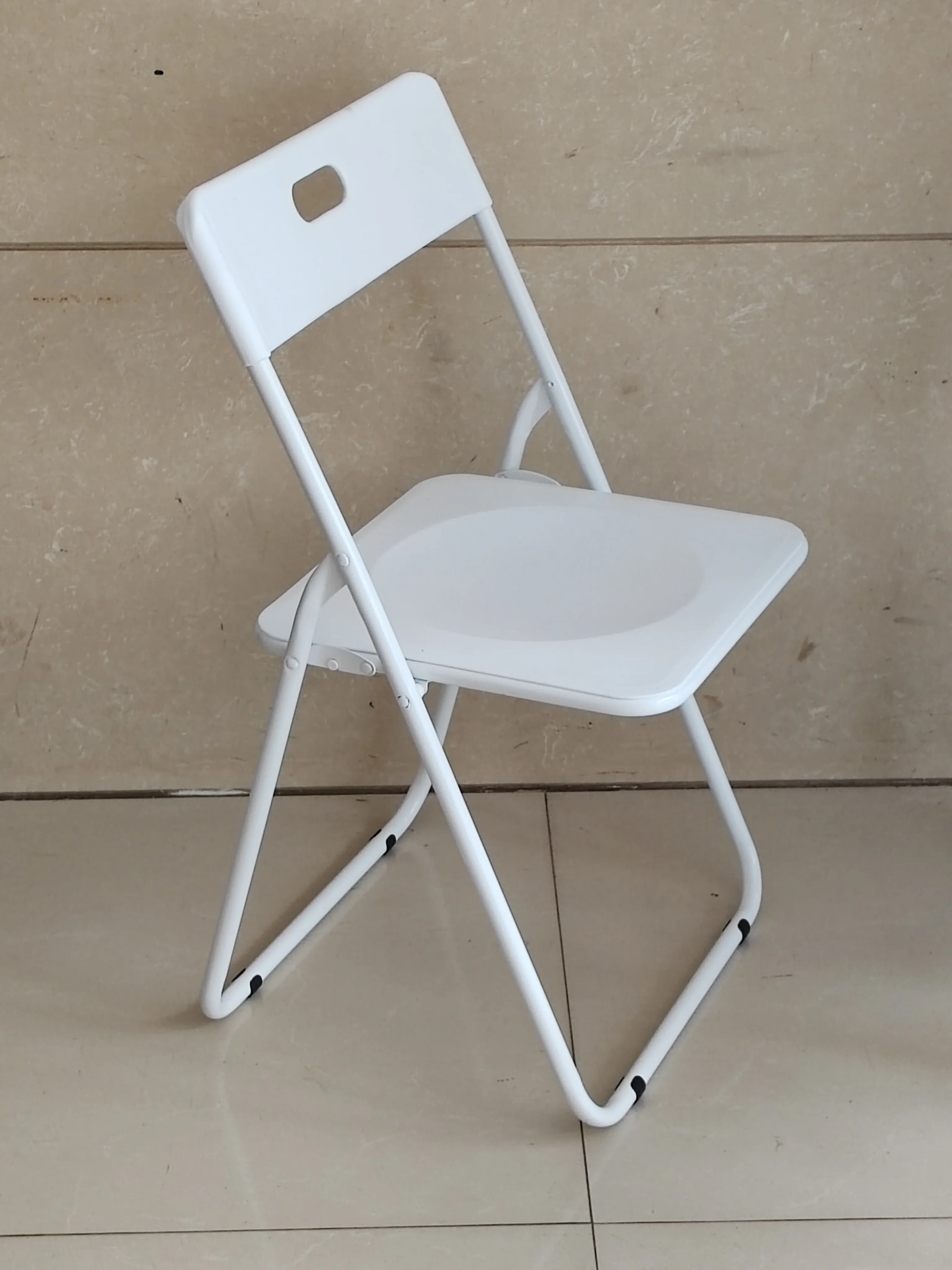 Metal Folding chairs  with plastic seat and back  for events party velvet folding Chairs portable Chair