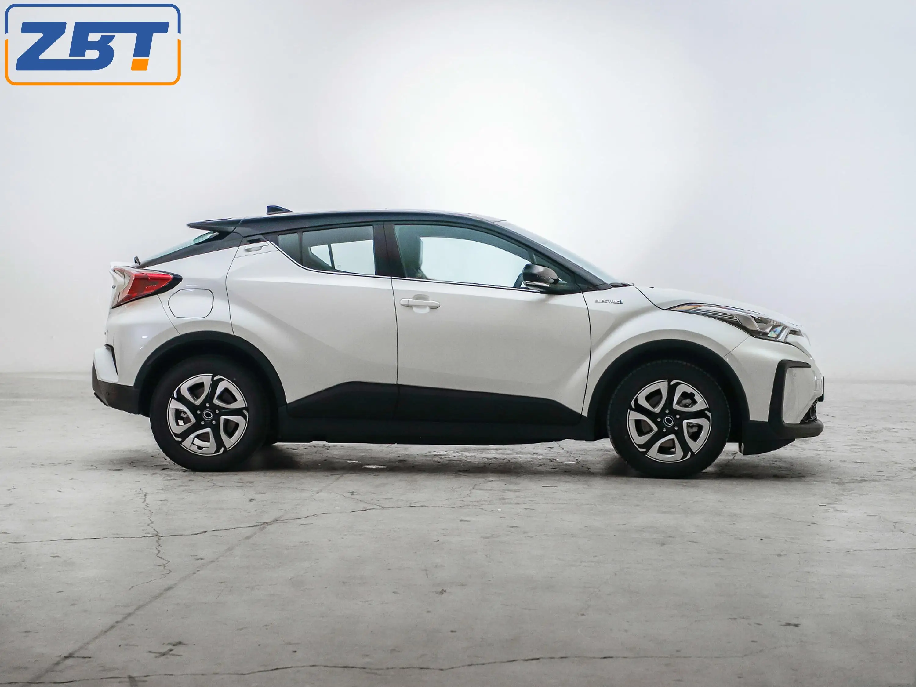 Горячая продажа C-HR автомобилей EV высокоскоростной 4x2 2WD FWD электрический автомобиль такси Супер дальний NEDC Средний внедорожник с большим ЖК-экраном