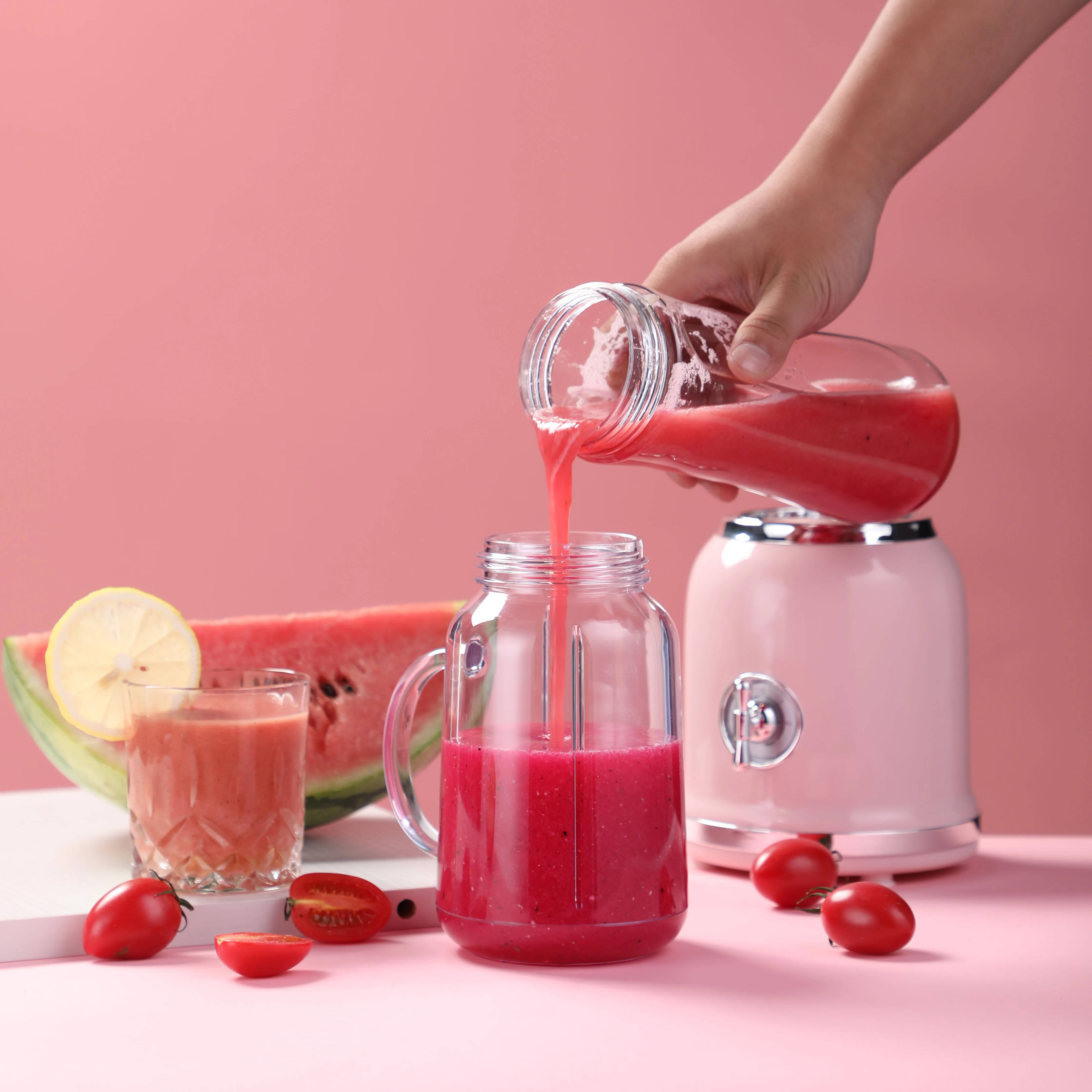 2023 New Design 300W Quite Protein Shake Blender Personal Small Electric Smoothies Blender