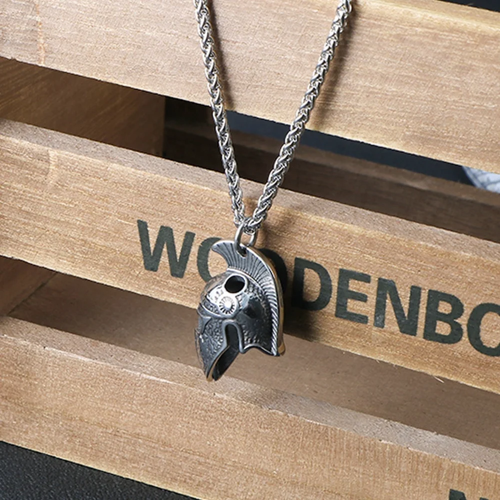 MECYLIFE Roman Battle Warrior Helmet Pendant Necklace Stainless Steel Spartan Helmet Necklace