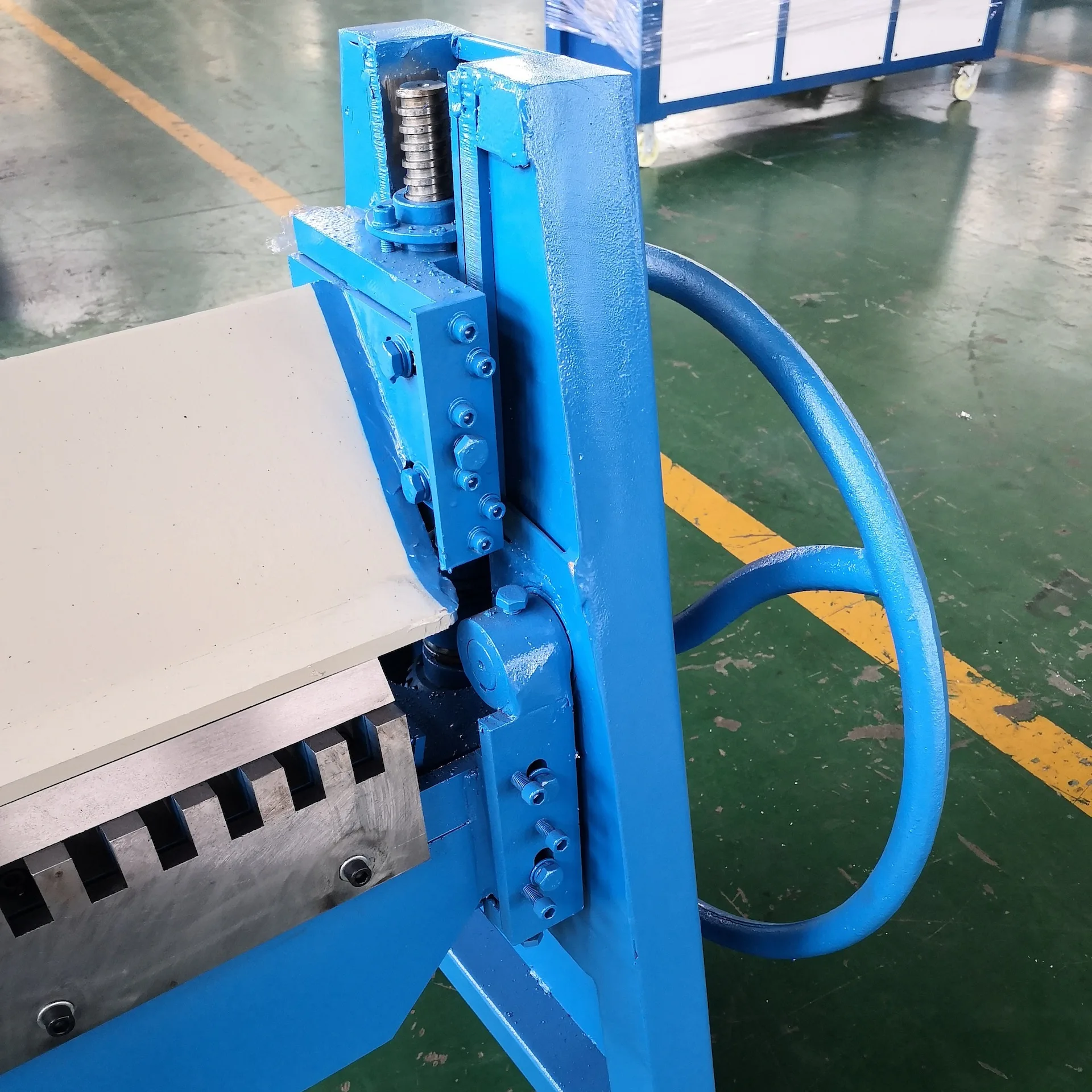 Iron Plate Hand Operation Sheet Metal Folding Machine Metal Plate Manual Bending Machine