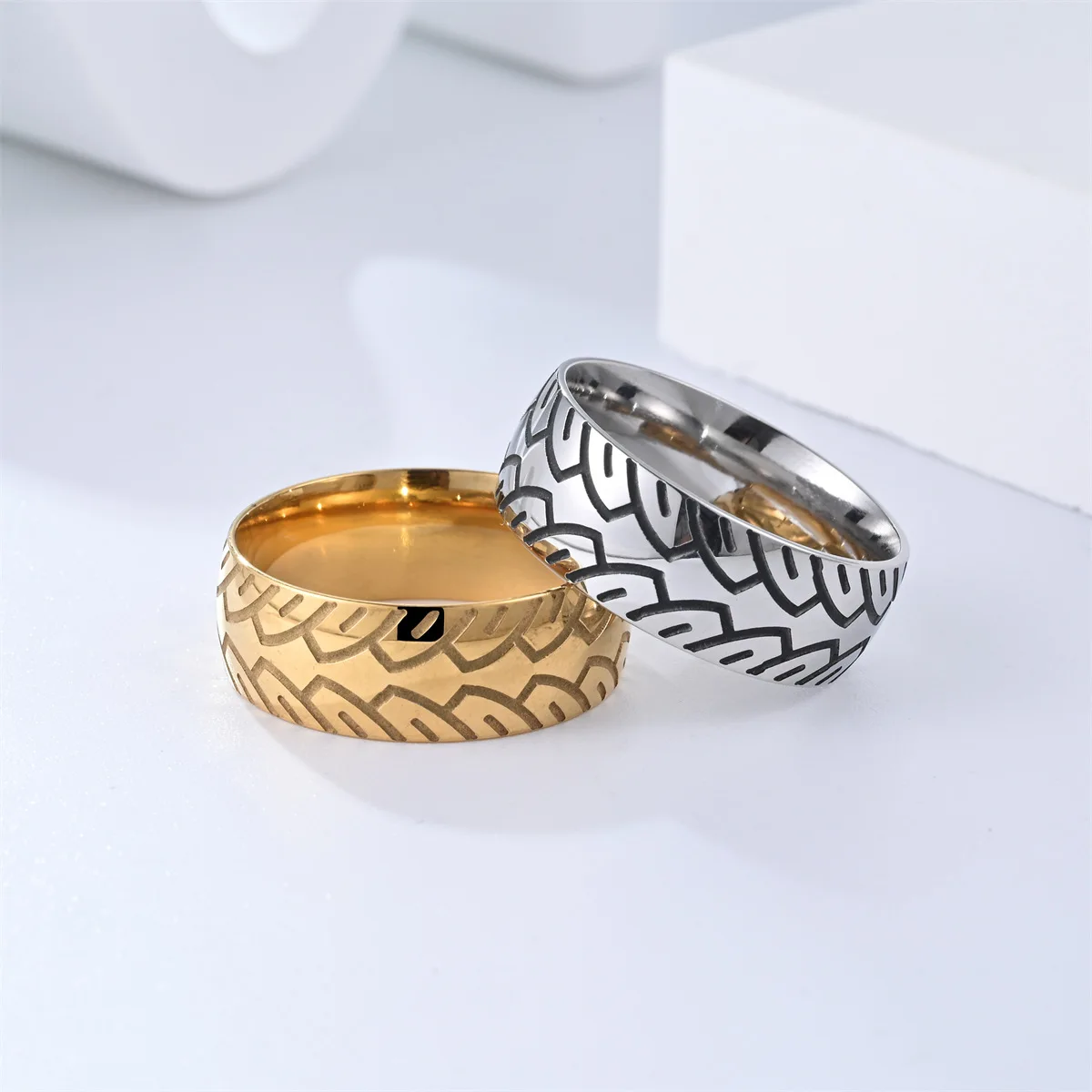 Custom Factory Steel 8mm Corrosion Engraved Tire Pattern Vintage Ring Stainless Steel Engraved Split Ring