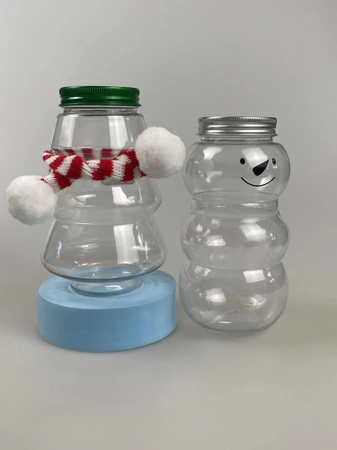 Transparent 500ml Christmas Tree Shape Juice Beverage Milk Tea Drinking Bottles With Cap