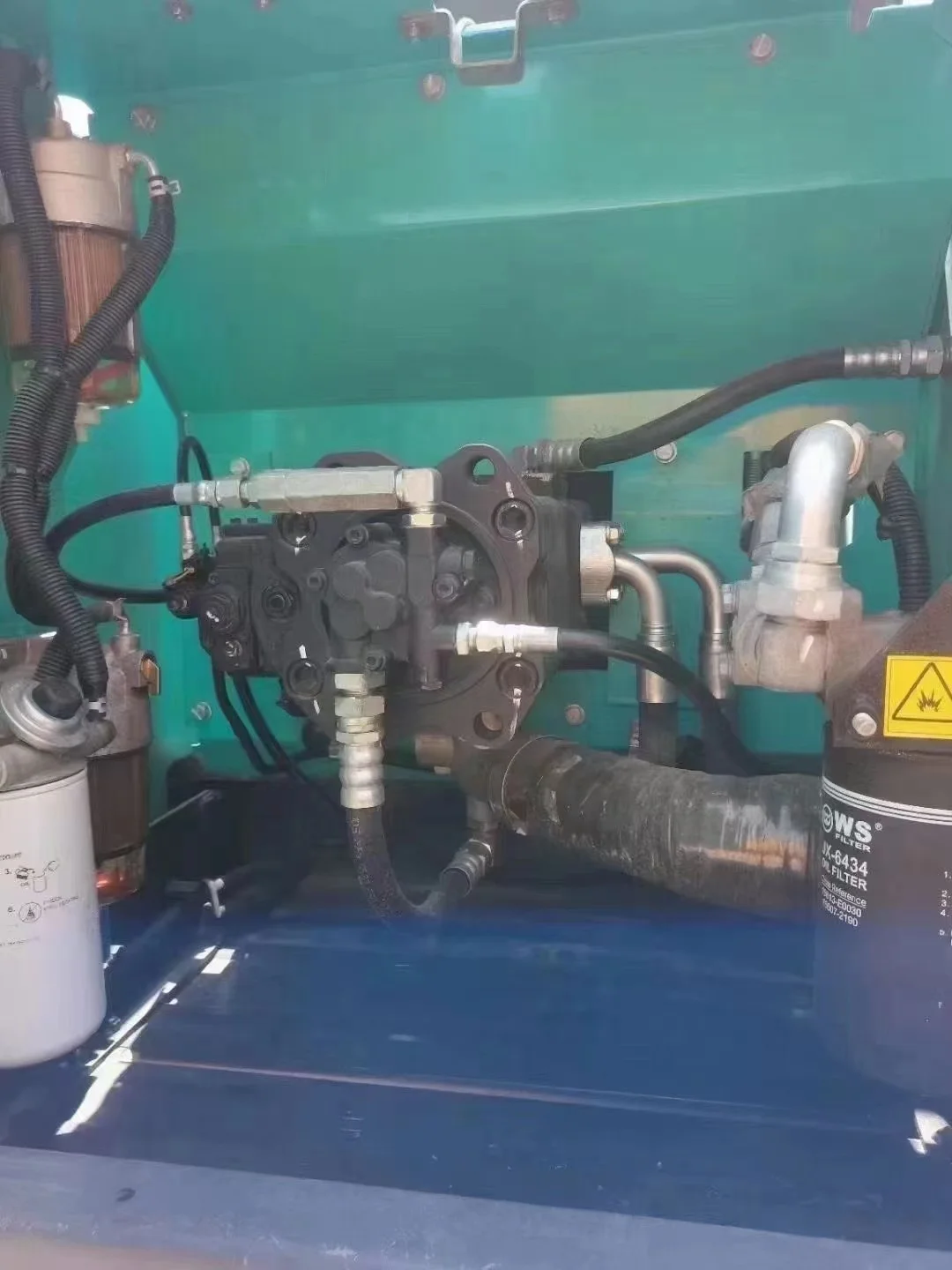 Best Price 95% New Original Japan Used Rubber Tracked Machinery Kobelco Excavator SK200-8 For Sale