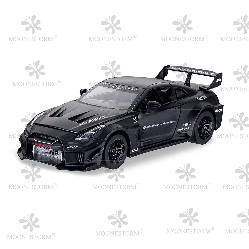 Collect Car Models GT-R 1/32 Diecast Model Car with Four Opening Doors Pull Back Diecast Toy Vehicles