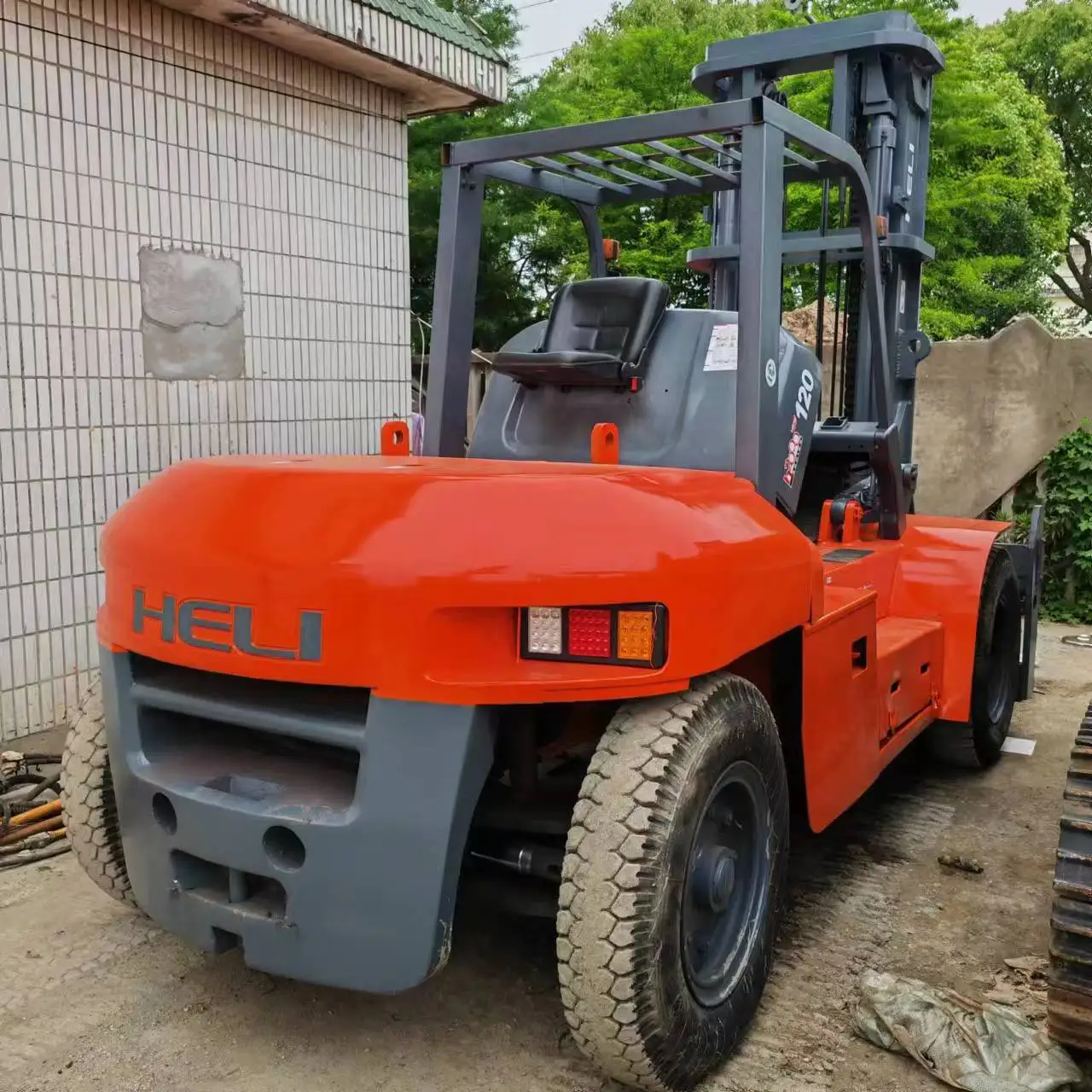 Your favorite Heli 120 used Forklift with good condition 12 Tons used Diesel Heli 120 Forklift at cheap price for sale