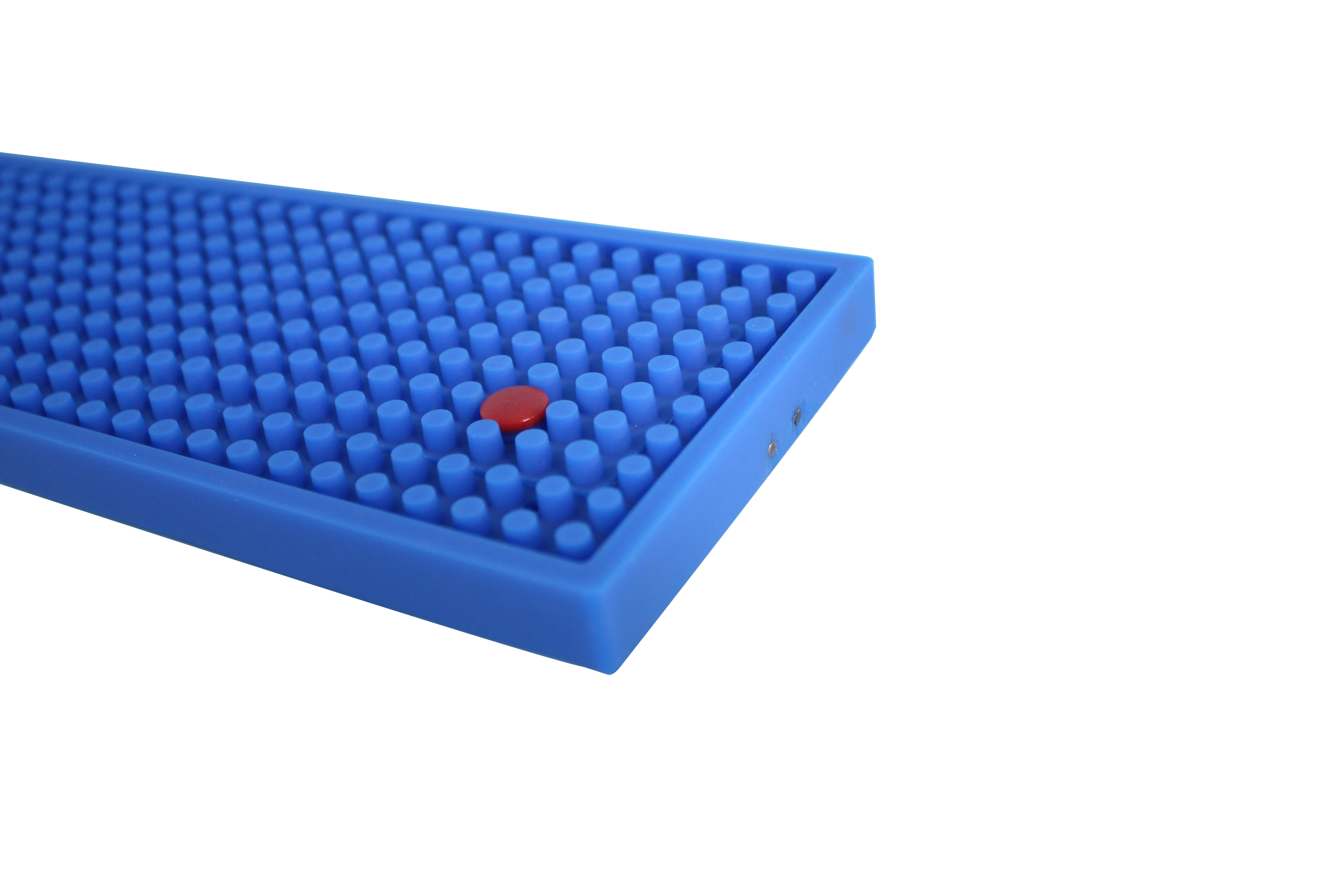 Factory top seller Custom Design Bar Counter whiskey glass wholesale accessories Table Decorative Rubber rail runner Bar Mat