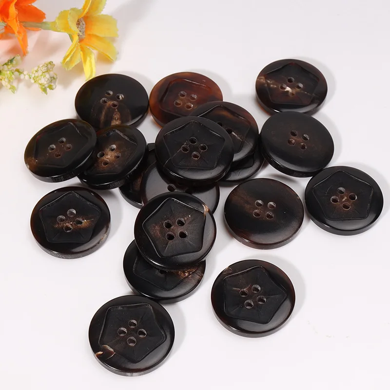 Manufacturer Amazon Wholesale Round Size Sewing On Snap 4-Holes Resin Men Snap Button