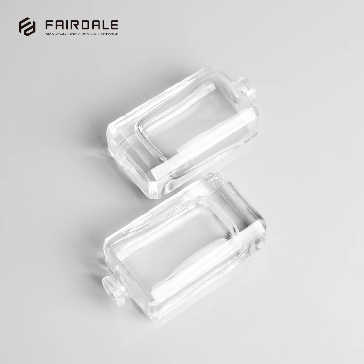 Custom Logo 100ml Clear Empty Fragrance Bottle Perfume Glass With Black Wooden Cap