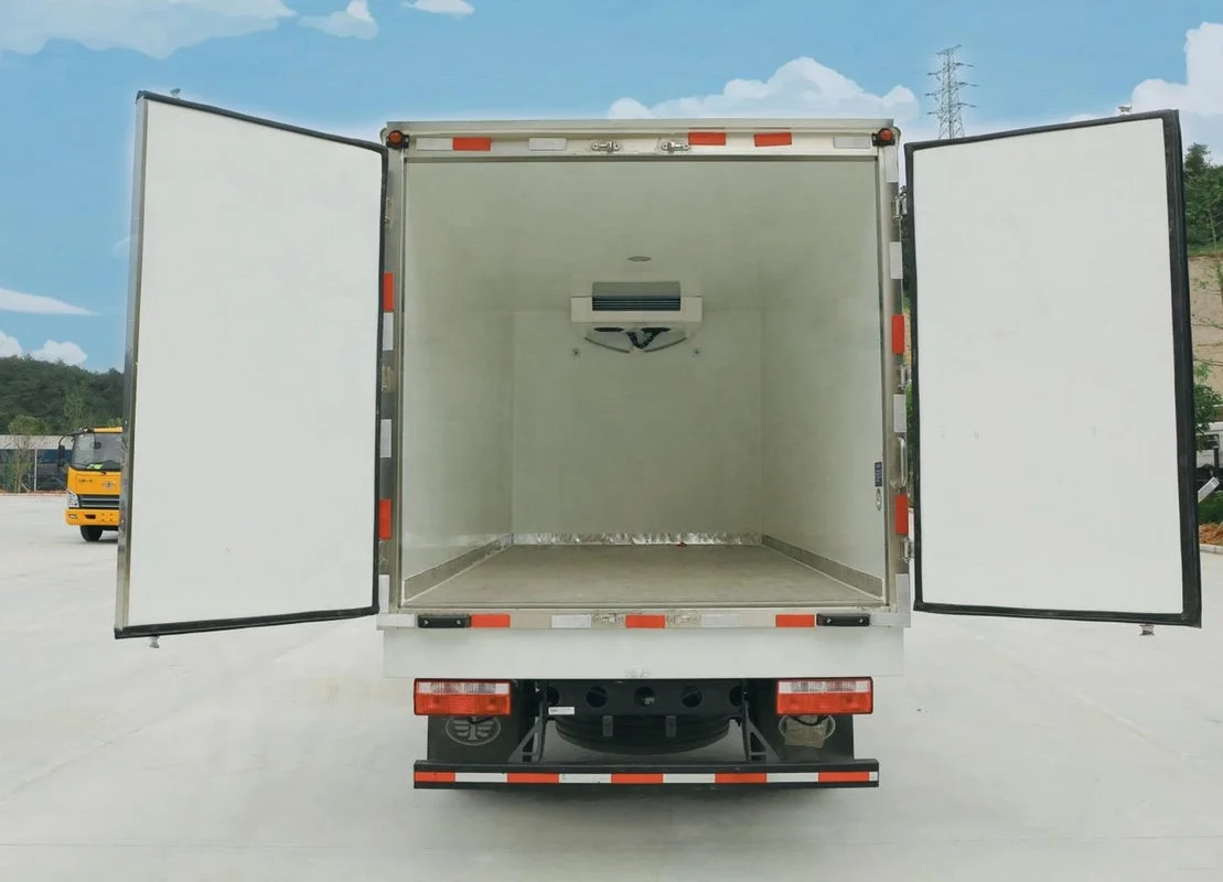 RHD Foton Aumark E -28 Degree Deep Frozen Cargo Refrigerated Truck