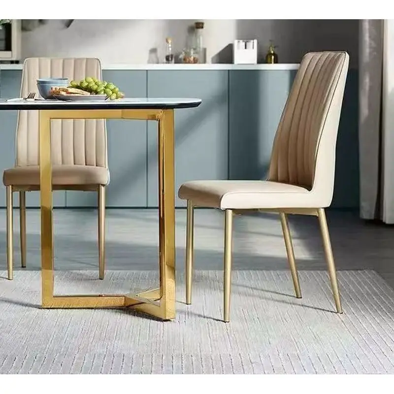 Factory customized durable table and chair set