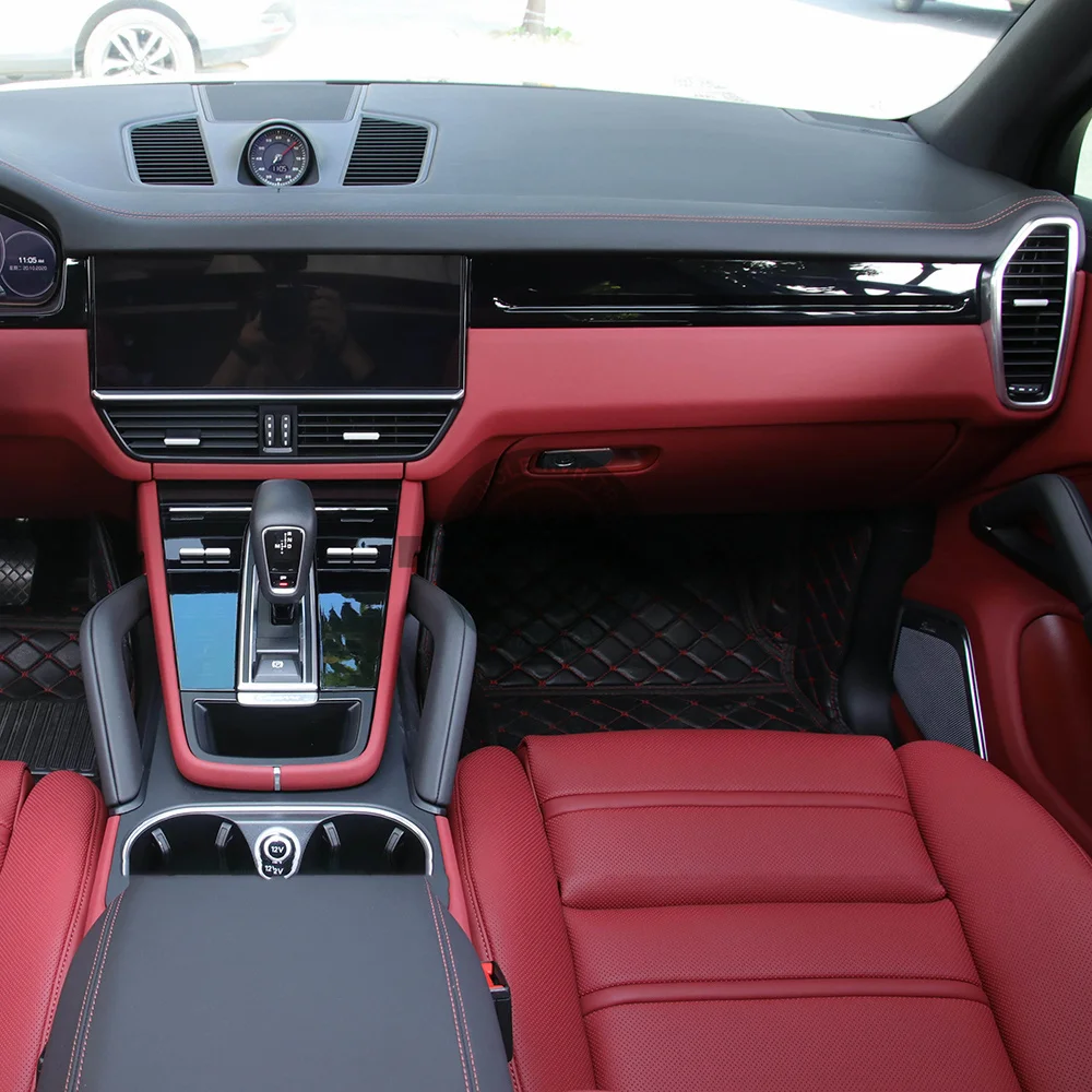 Реальные индивидуальные решения от Auto Co для премиальных автомобильных кожаных применений