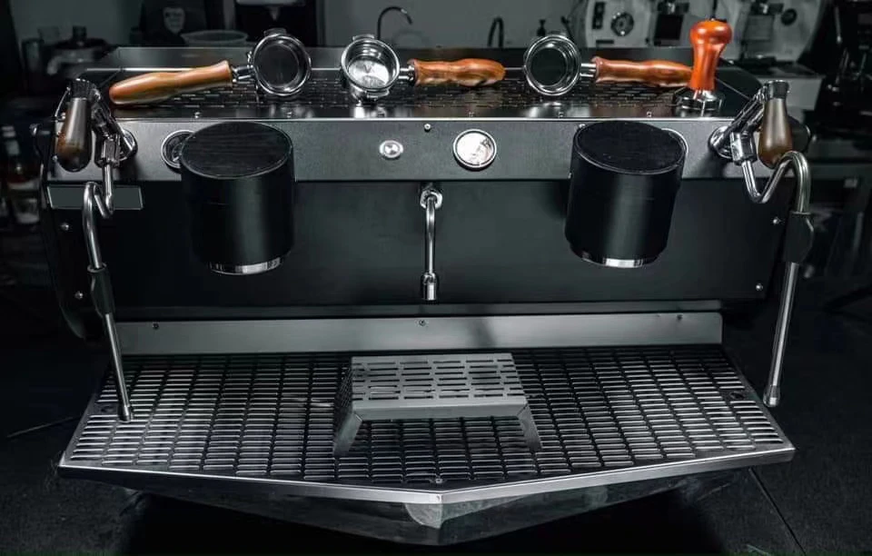 Custom Logo Profesional Commercial Italian Maquinas De Cafe Cafetera E61 Two Group Semi Automatic Coffee Maker Espresso Machine