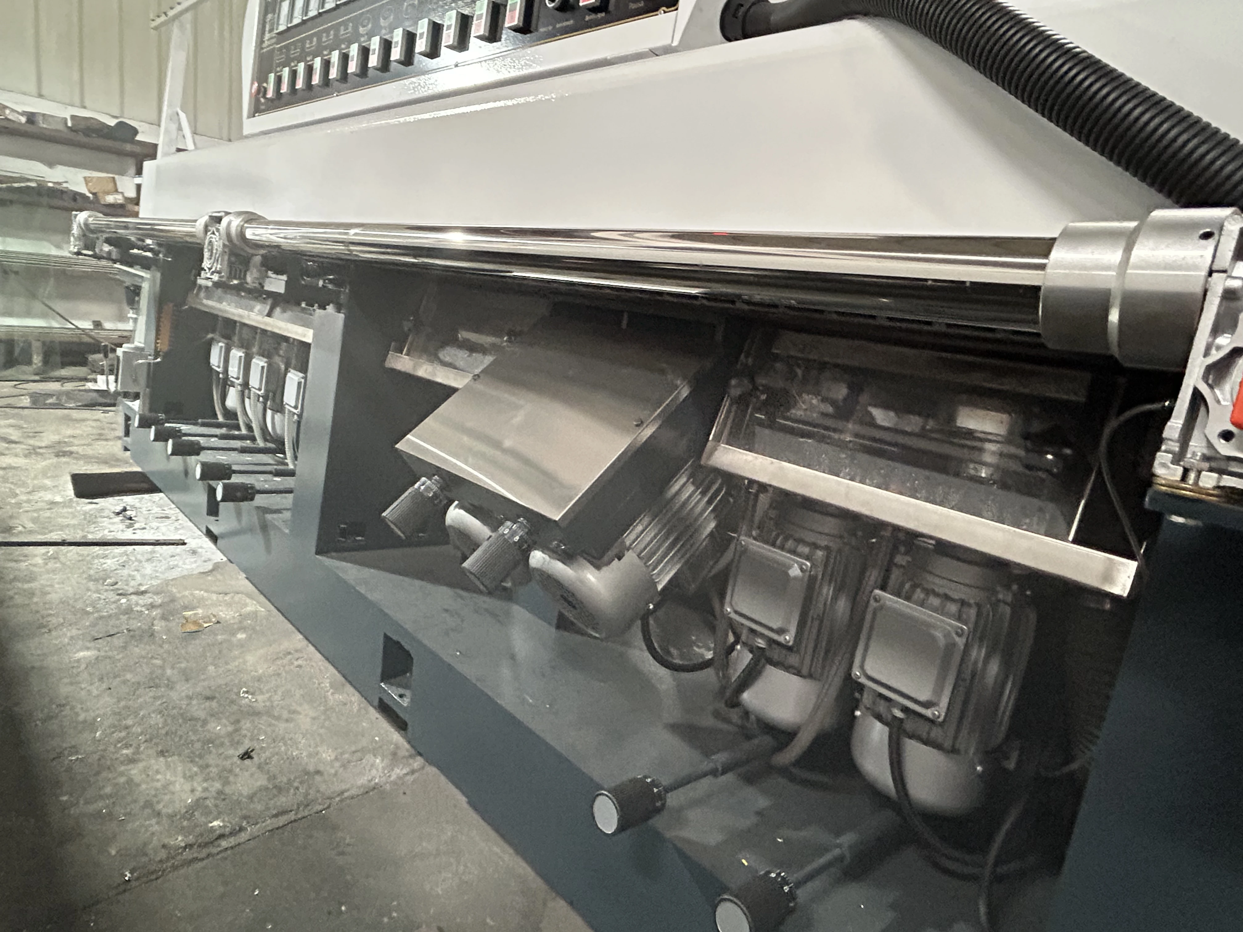 11 motors Glass straight line edging polishing machine glass edger