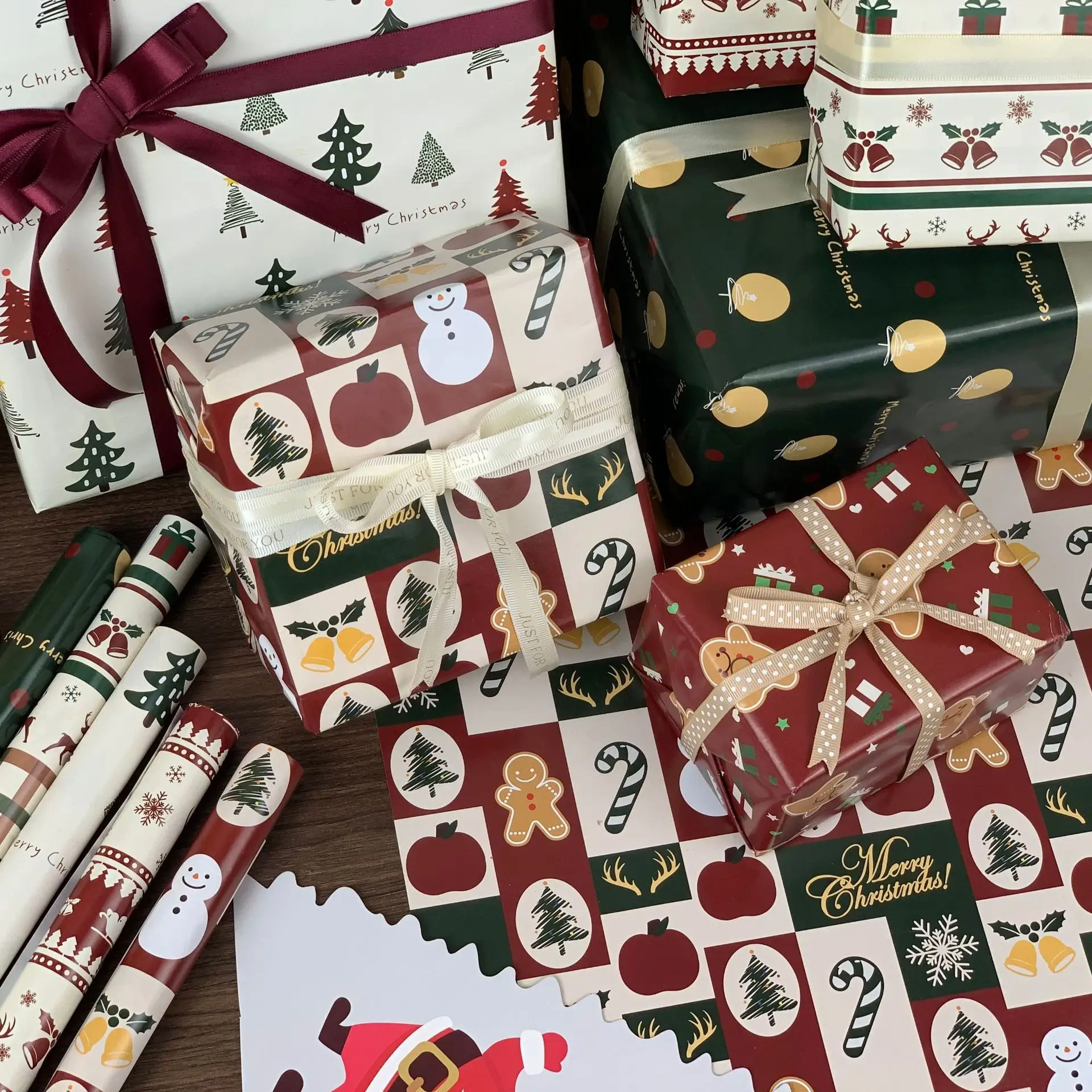 Wholesale 50x70cm christmas gift packaging paper custom new year holiday decoration wrapping tissue paper roll