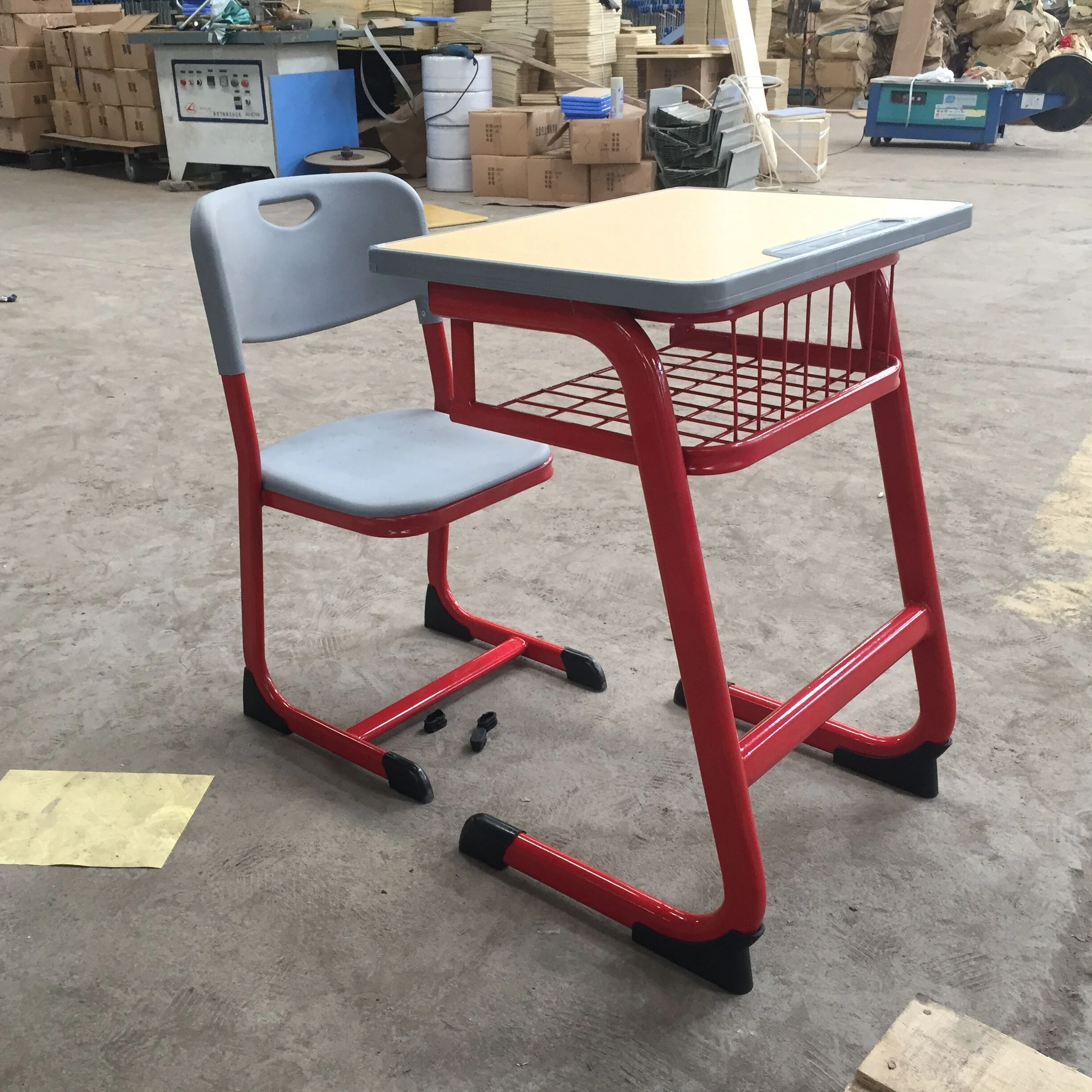 
2021 hot sale student desks elementary school furniture school furniture 
