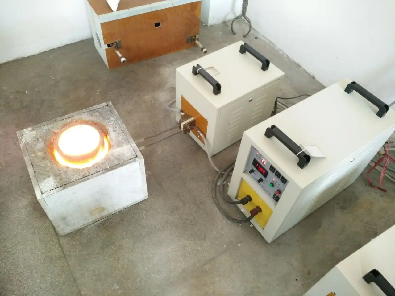 Mining Equipment Precious Metal Refining Machine Portable gold melting furnace induction heating