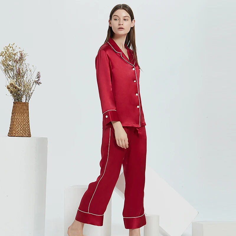 
Custom Satin Silk Sleep Wear 100% Pure Silk Pyjamas Set Women Silk Pajamas with long sleeves and long pants For Skin Hair 