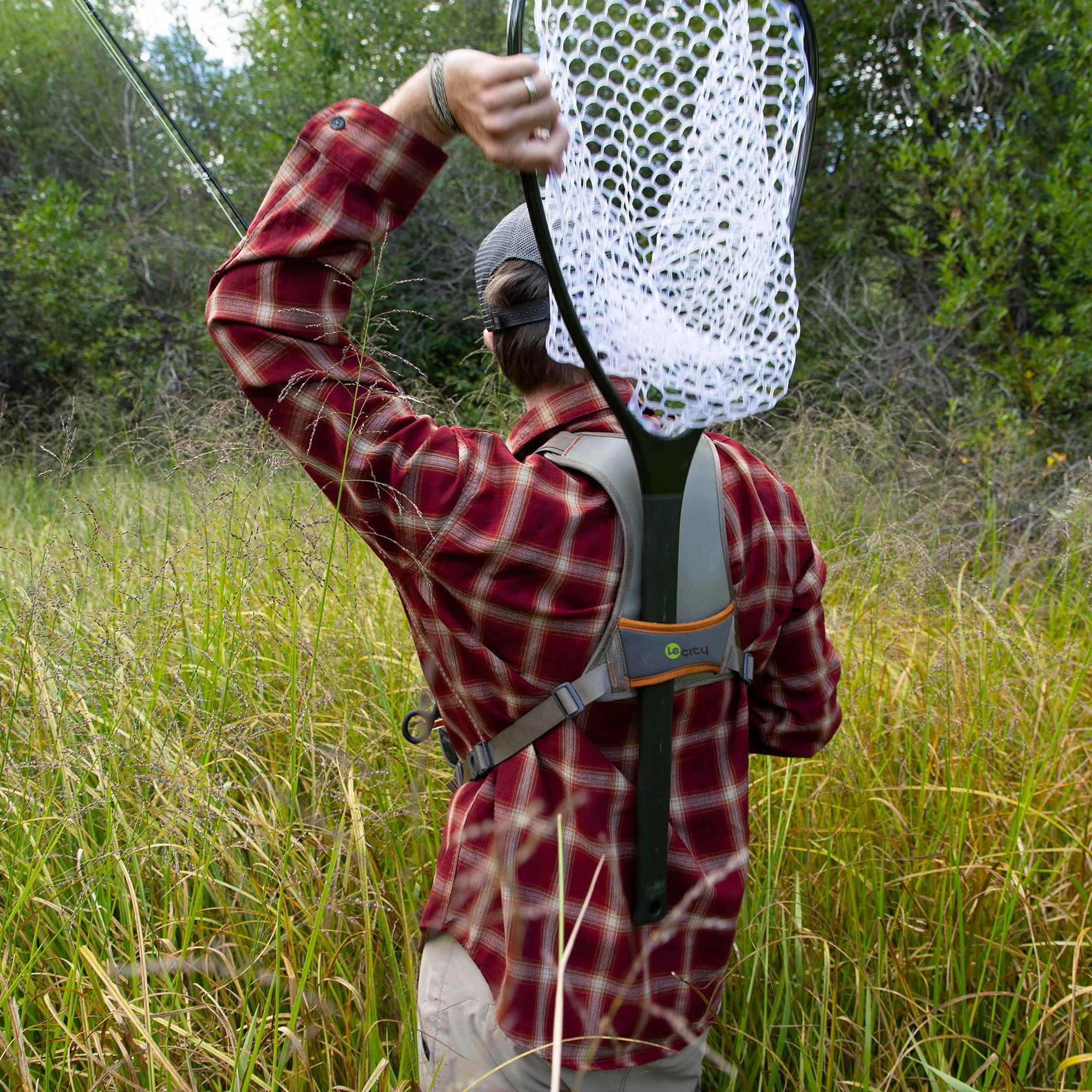 Waterproof custom fishing tackle backpack front fanny pack mens fly fishing chest vest pack rig bag