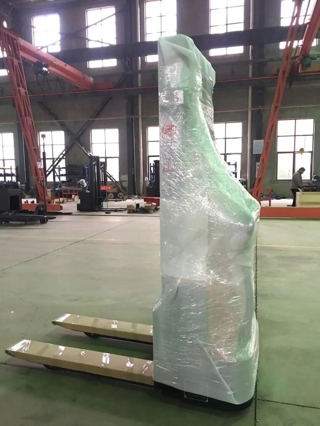 WELIFTRICH maintenance-free battery walkie type forklift full electric pallet stacker lifting 1.6m to 4m