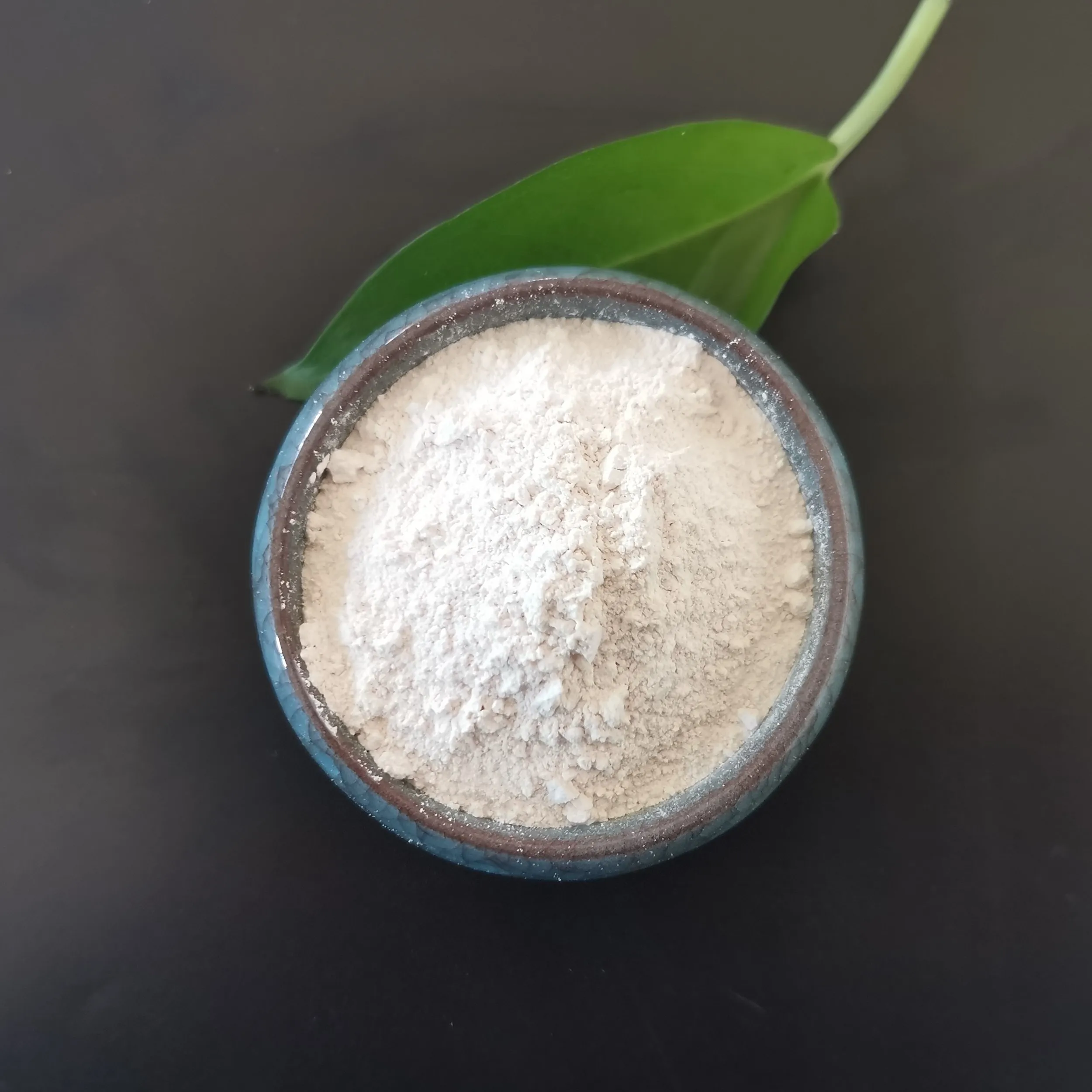 High Quantity Low Price CCM MgO Magnesium Oxide Powder Magnesium Oxid Caustic Calcined Magnesite