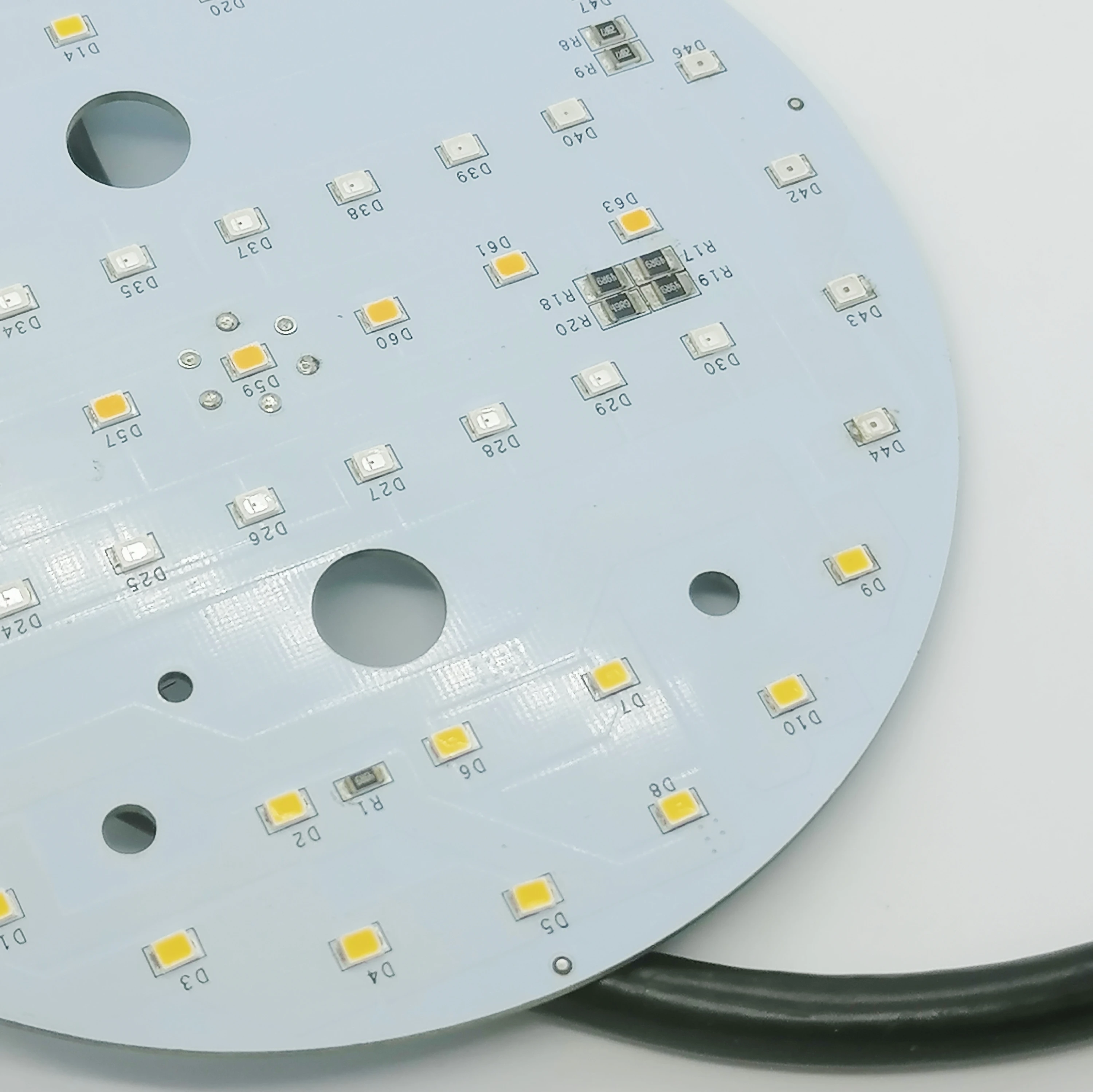 China PCB Manufacturer With One-stop service Electronic Printed Circuit Board LED Lighting PCB Customized Pcba