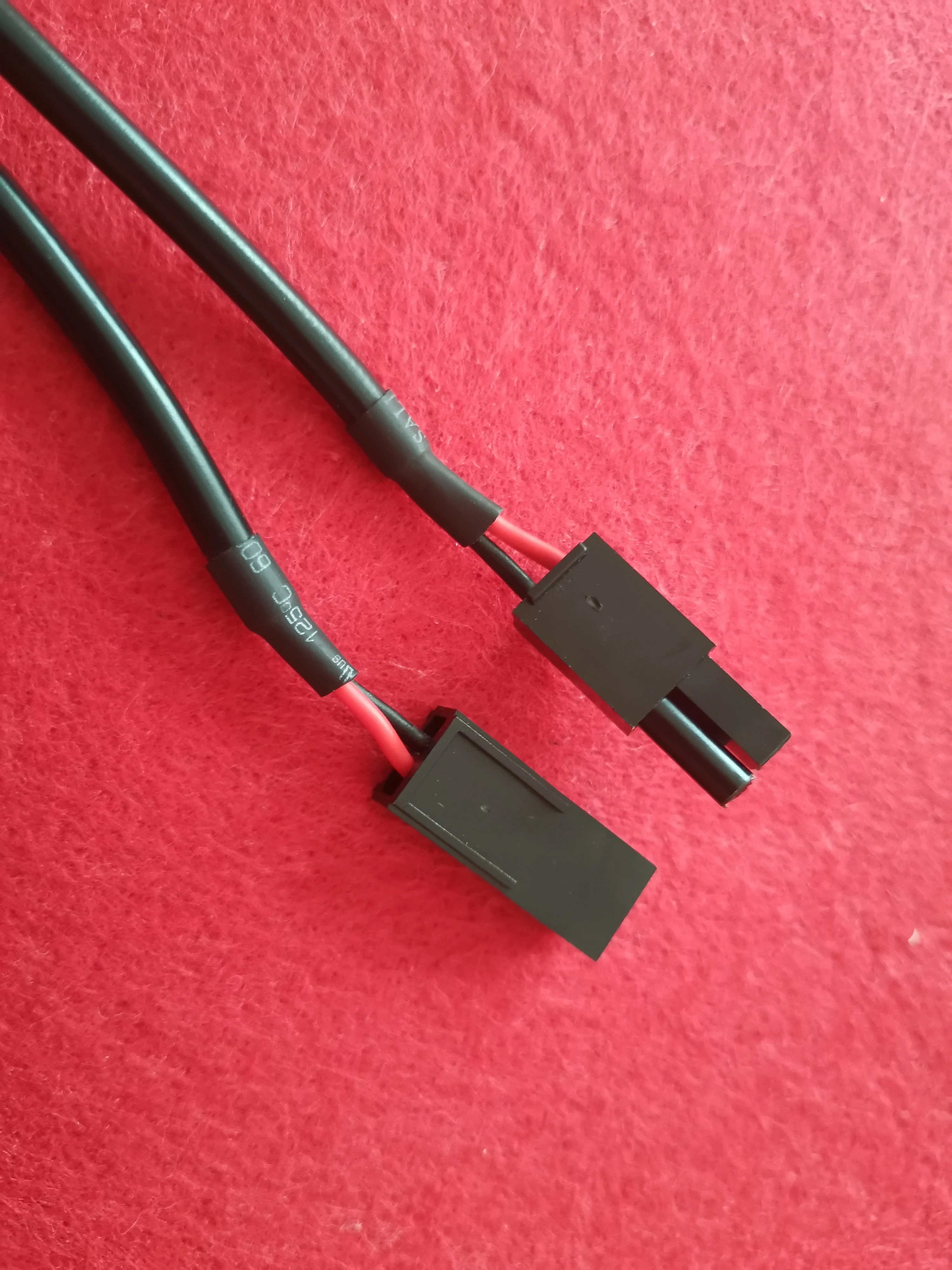 splitter 1X2 DC power cable  5.5*2.1 male to female customized for led light